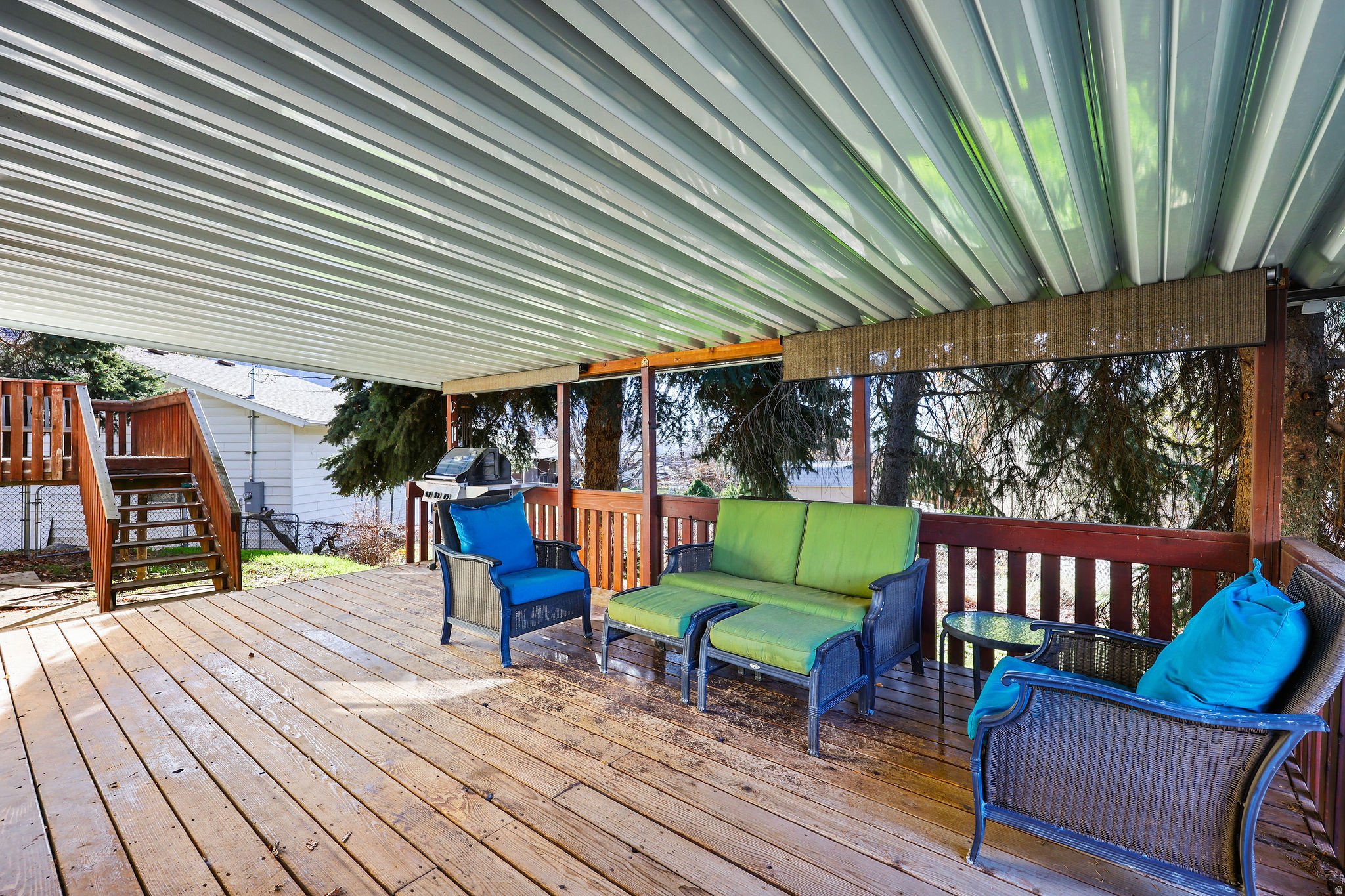 NORTHRIDGE - Residential