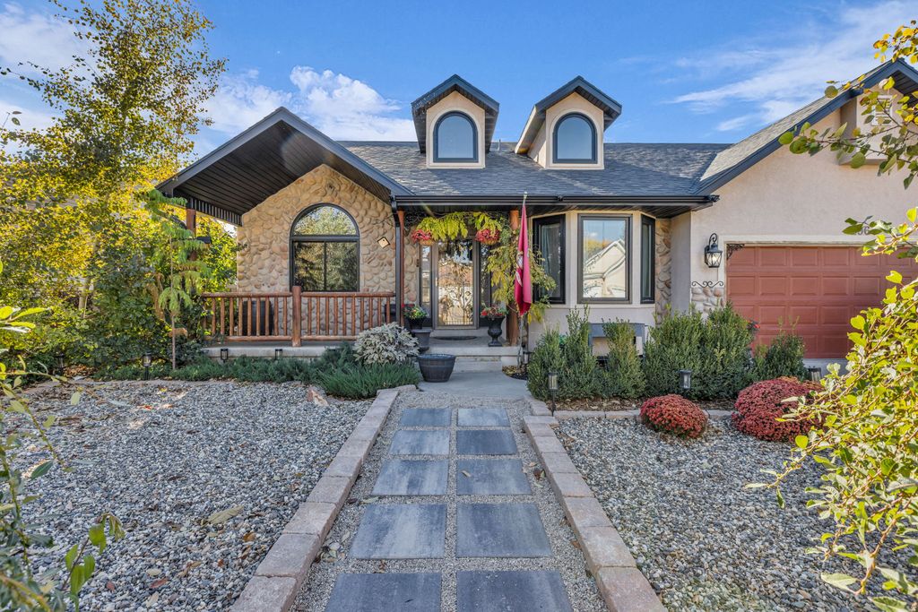 Photo of 296 S 950 W, Layton, UT 84041 (MLS # 2120238)