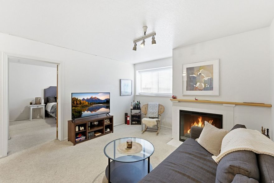 Prime location with easy access to Park City attractions. This well-appointed, fully furnished one-bedroom Carriage House condominium provides a comfortable and convenient living environment. Suitable for individuals working full-time, part-time, remotely, or seeking a vacation residence, second home, or investment, this property is versatile and accommodating. Onsite amenities include a heated outdoor pool, indoor spa, storage lockers, and laundry facilities. Nightly rentals are permitted. Located just minutes from the heart of Park City, this property offers unbeatable proximity to the area's top destinations. Enjoy easy access to world-renowned ski resorts such as Park City Mountain and Deer Valley, as well as the historic Main Street-famous for its charming shops, art galleries, and vibrant dining scene. The nearby free bus stop connects you effortlessly to local festivals, cultural events, and year-round outdoor activities including hiking, mountain biking, and golf. Whether you're in town for the skiing or seeking adventure in the Wasatch Mountains, this location puts you right in the center of it all.