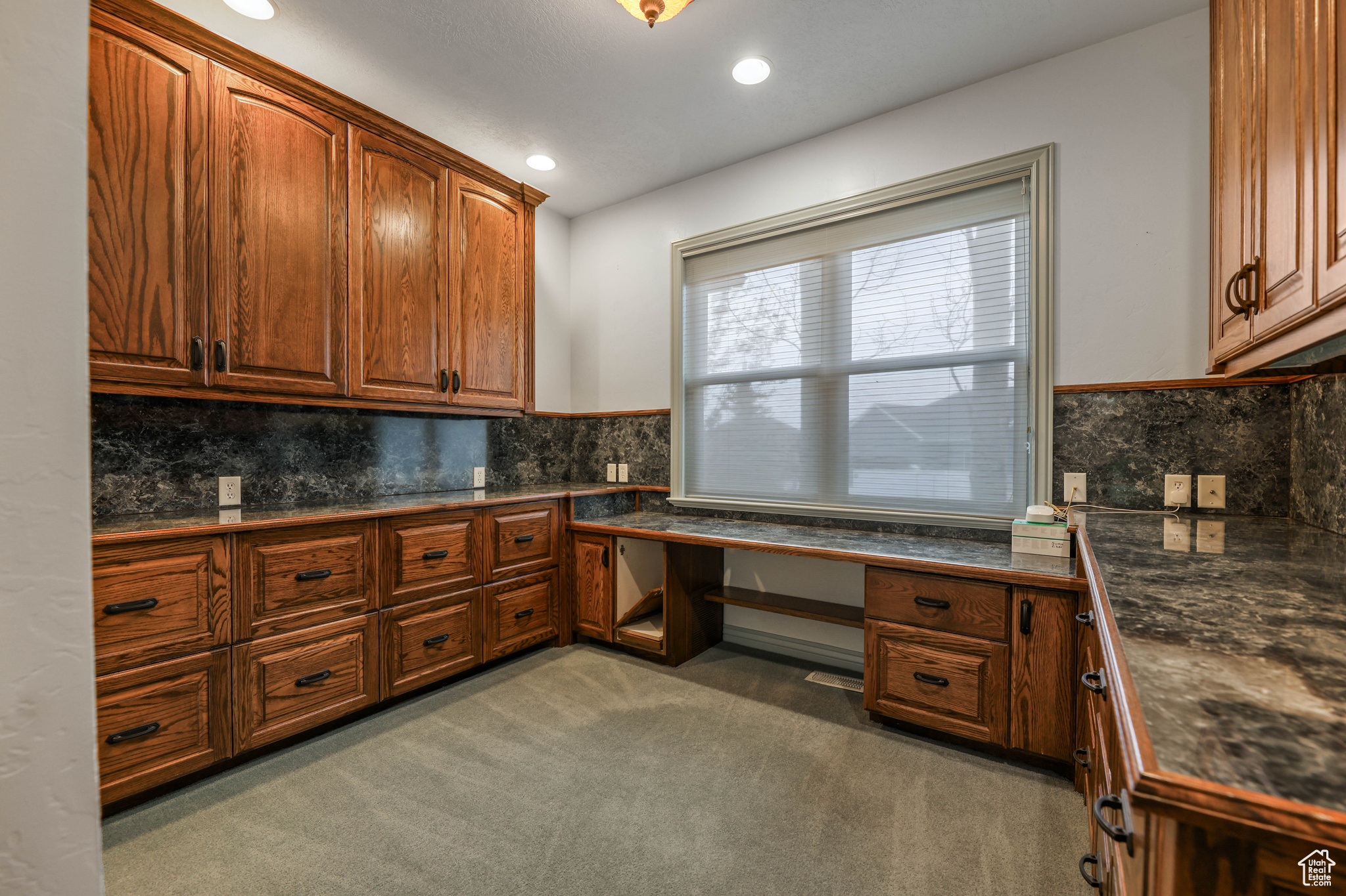 386 Edgehill Dr, Providence, Utah image 20