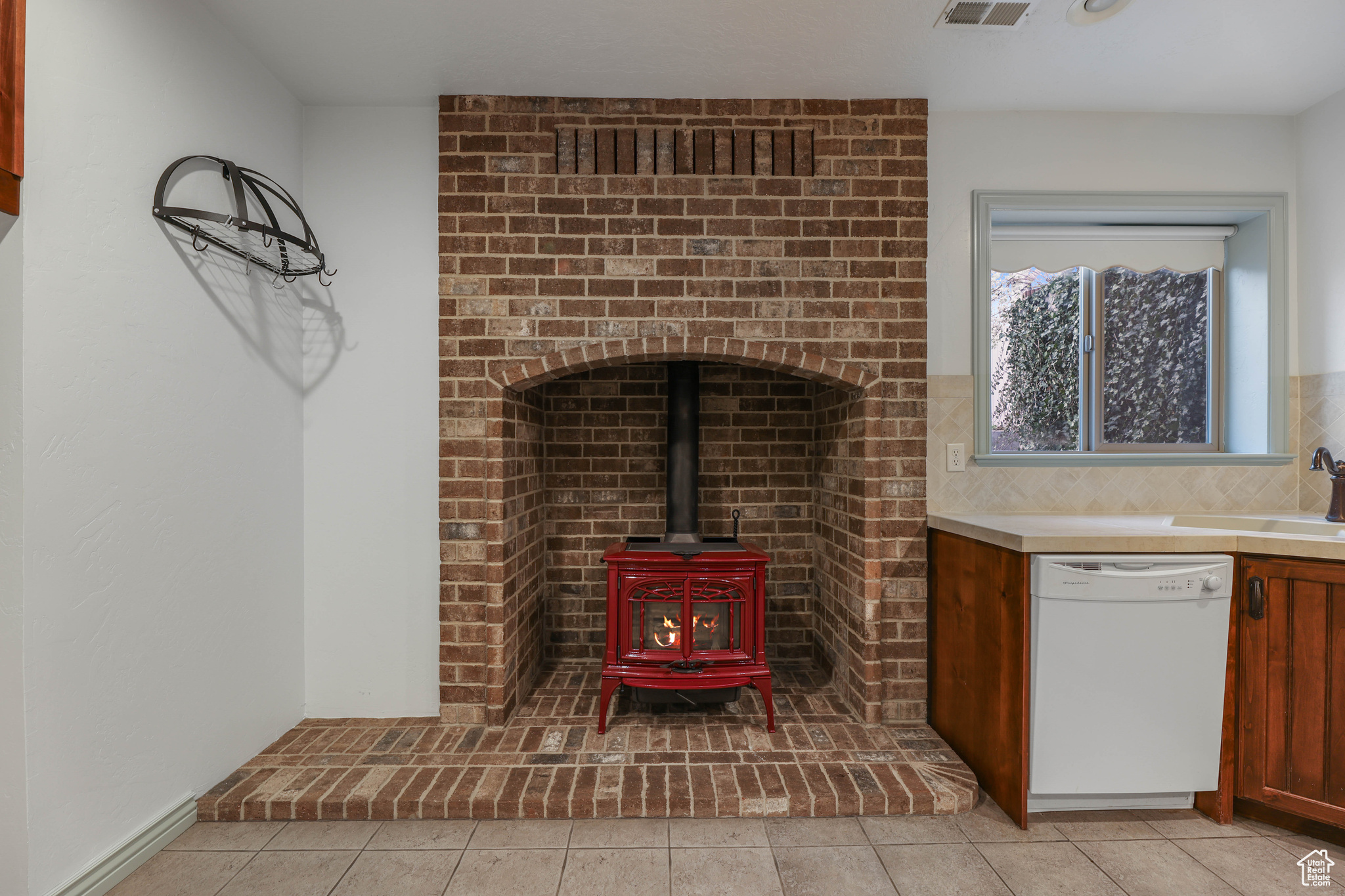 386 Edgehill Dr, Providence, Utah image 41