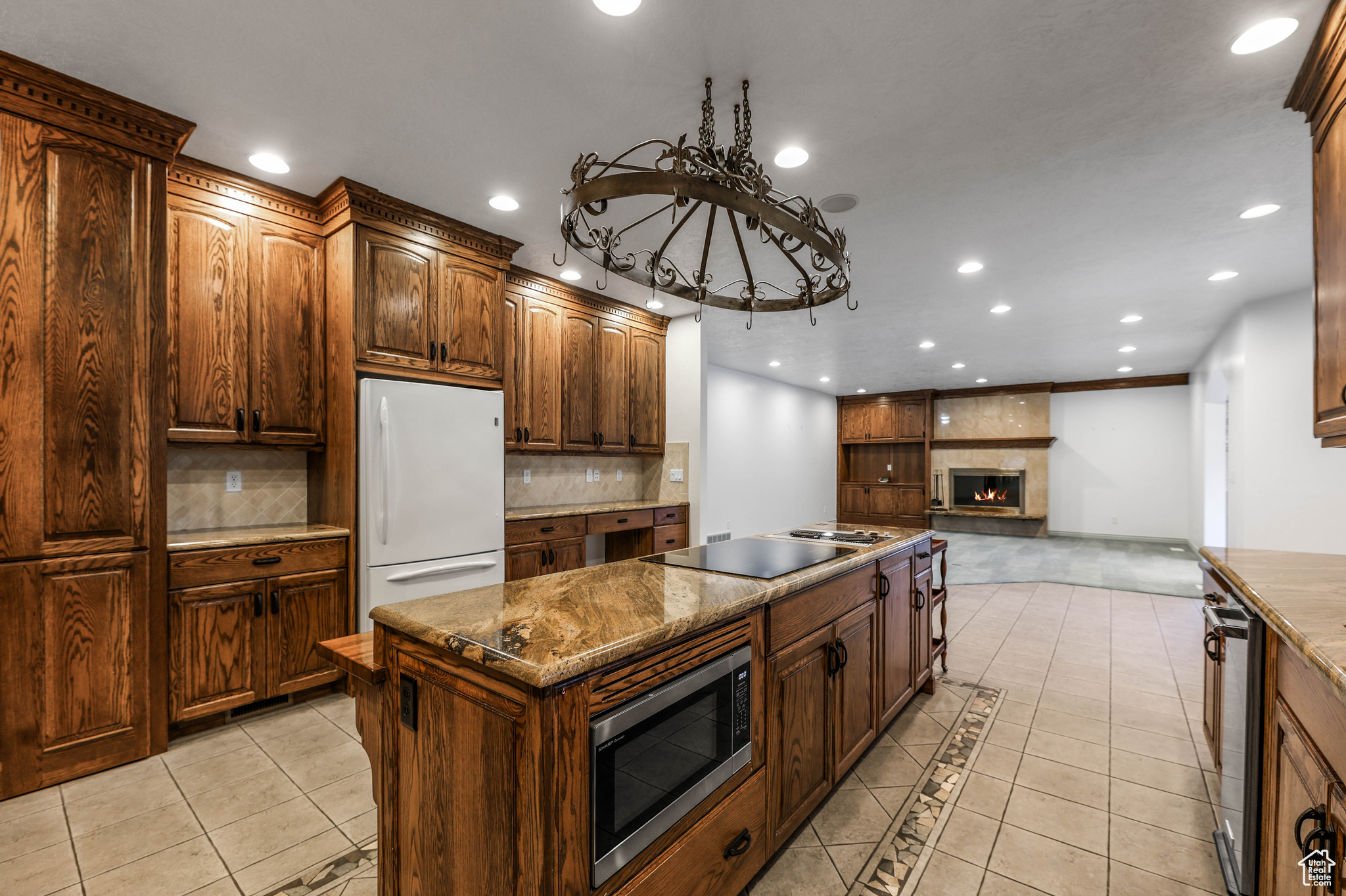 386 Edgehill Dr, Providence, Utah image 12