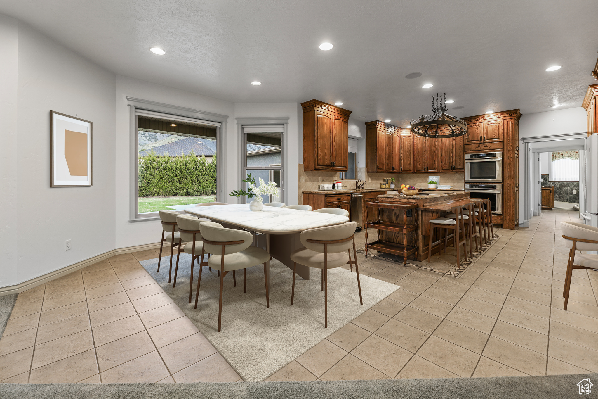 386 Edgehill Dr, Providence, Utah image 5