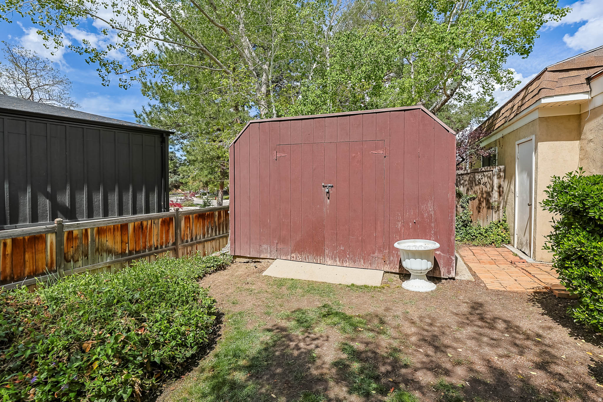 WILLOW CREEK - Residential