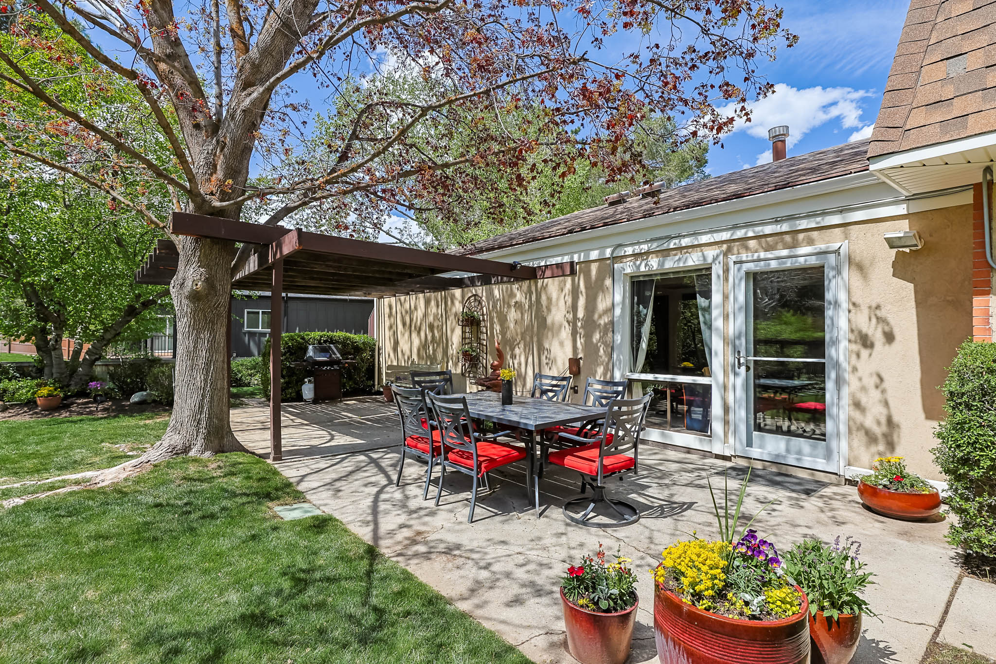 WILLOW CREEK - Residential