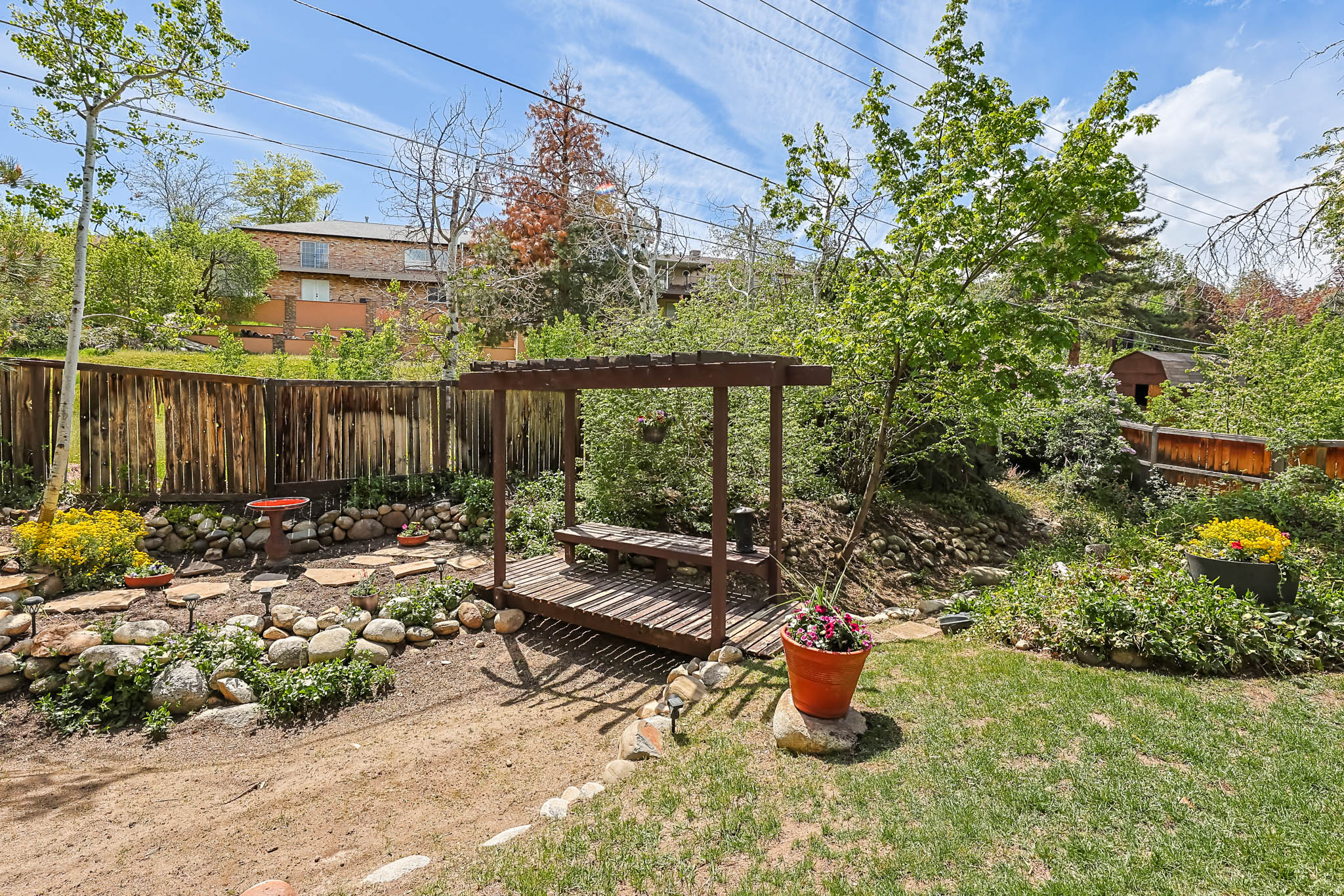 WILLOW CREEK - Residential