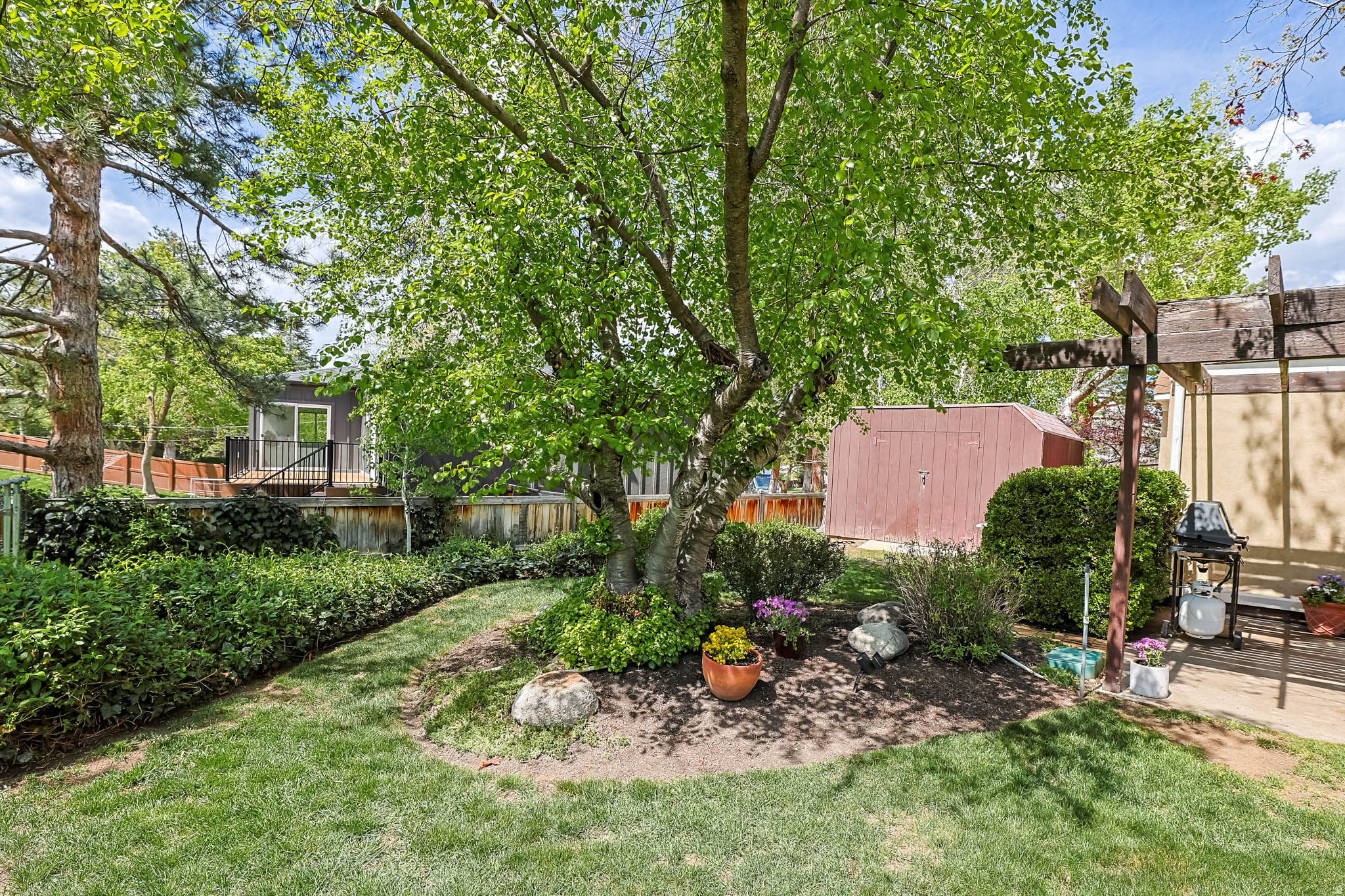 WILLOW CREEK - Residential