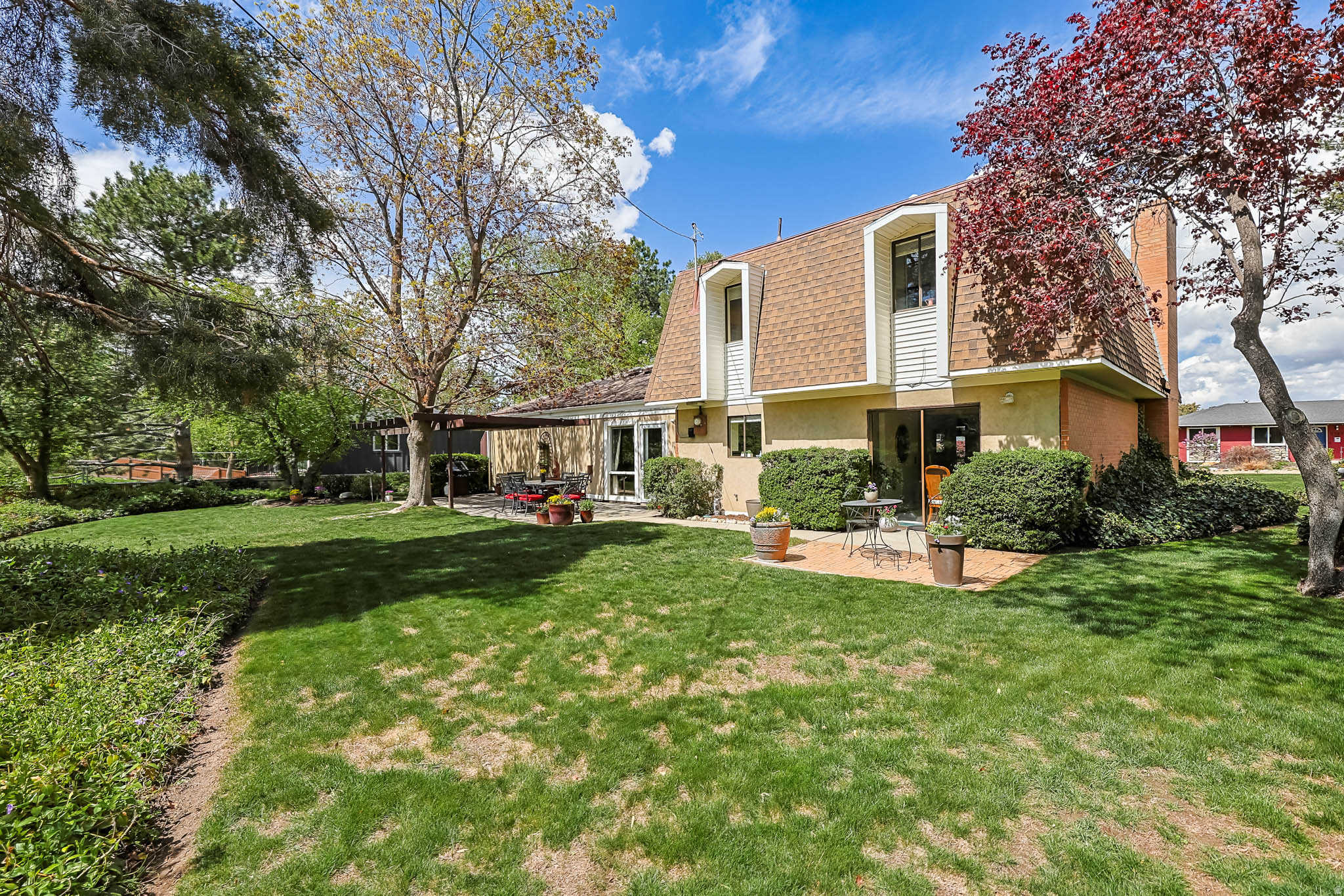 WILLOW CREEK - Residential