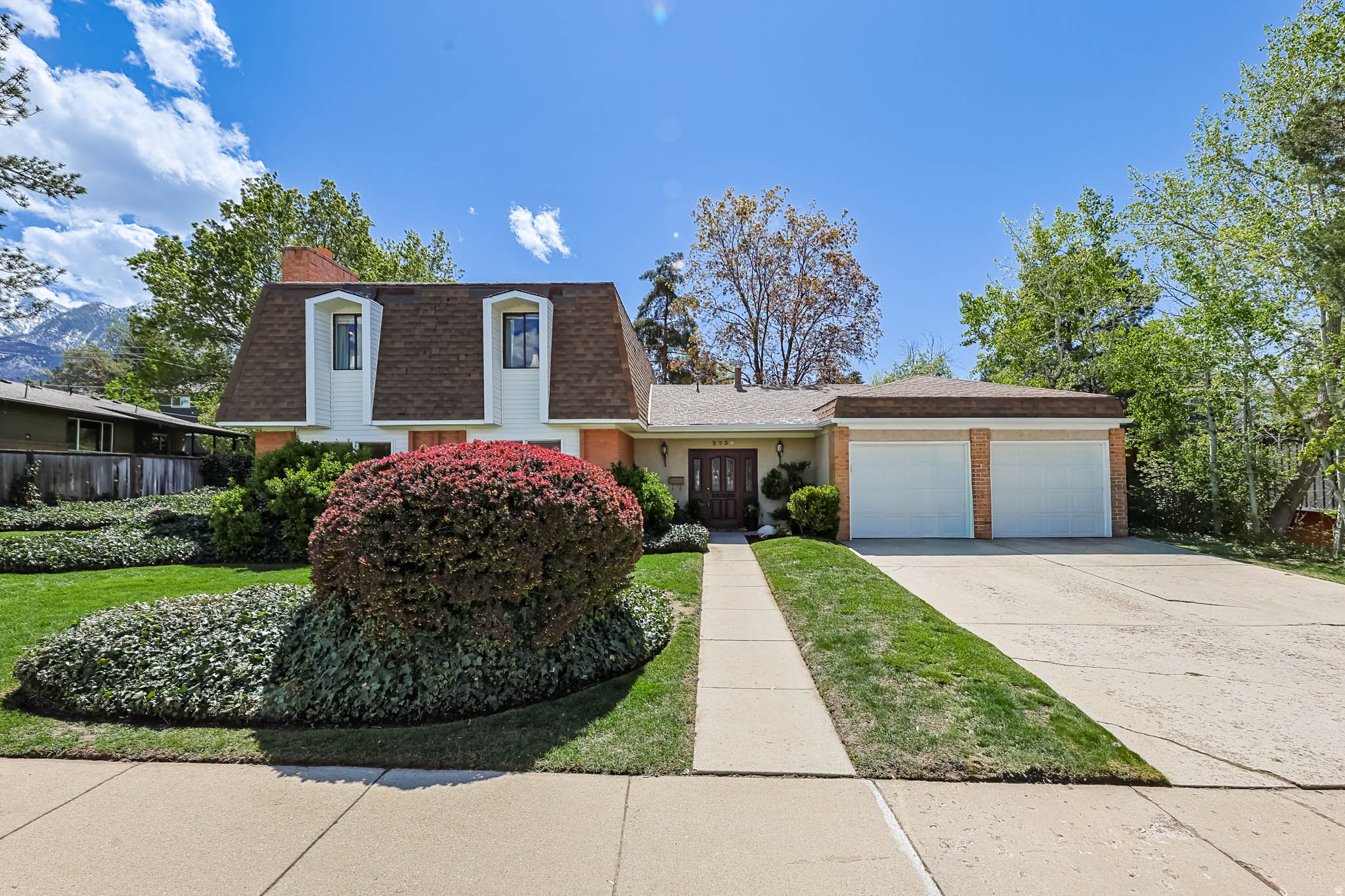 WILLOW CREEK - Residential