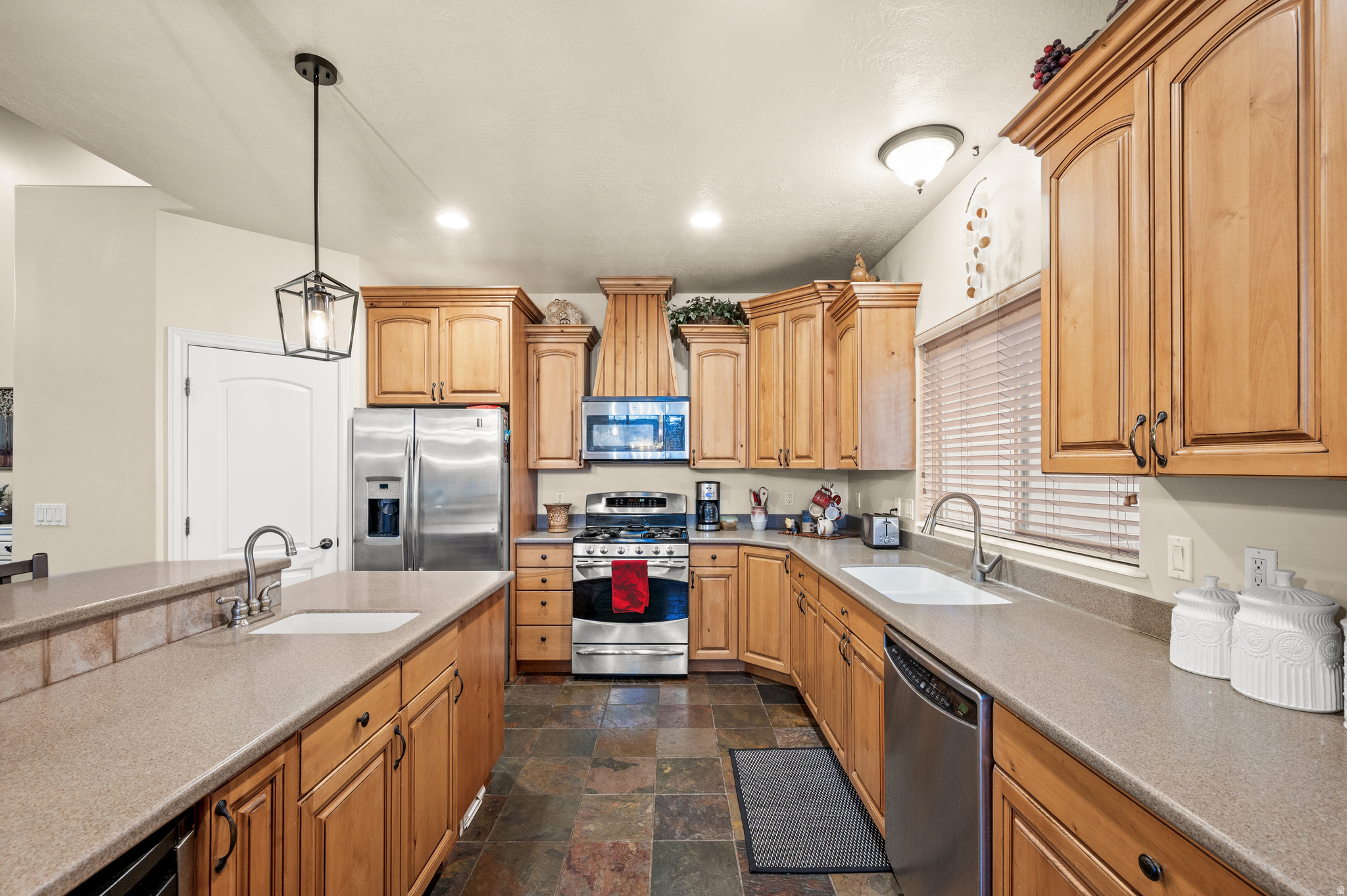 SOUTH RIDGE FAIRWAYS - Residential