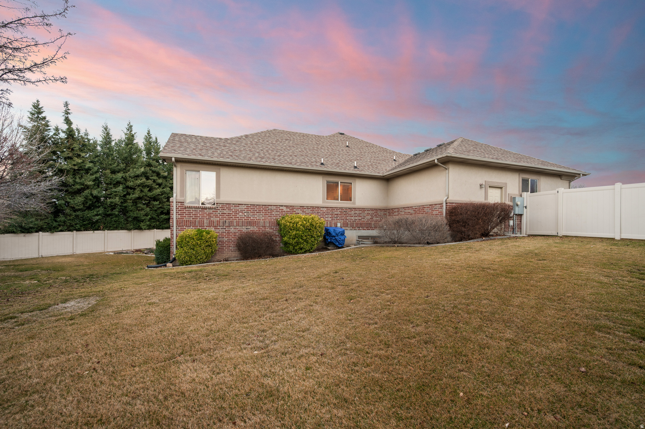 SOUTH RIDGE FAIRWAYS - Residential