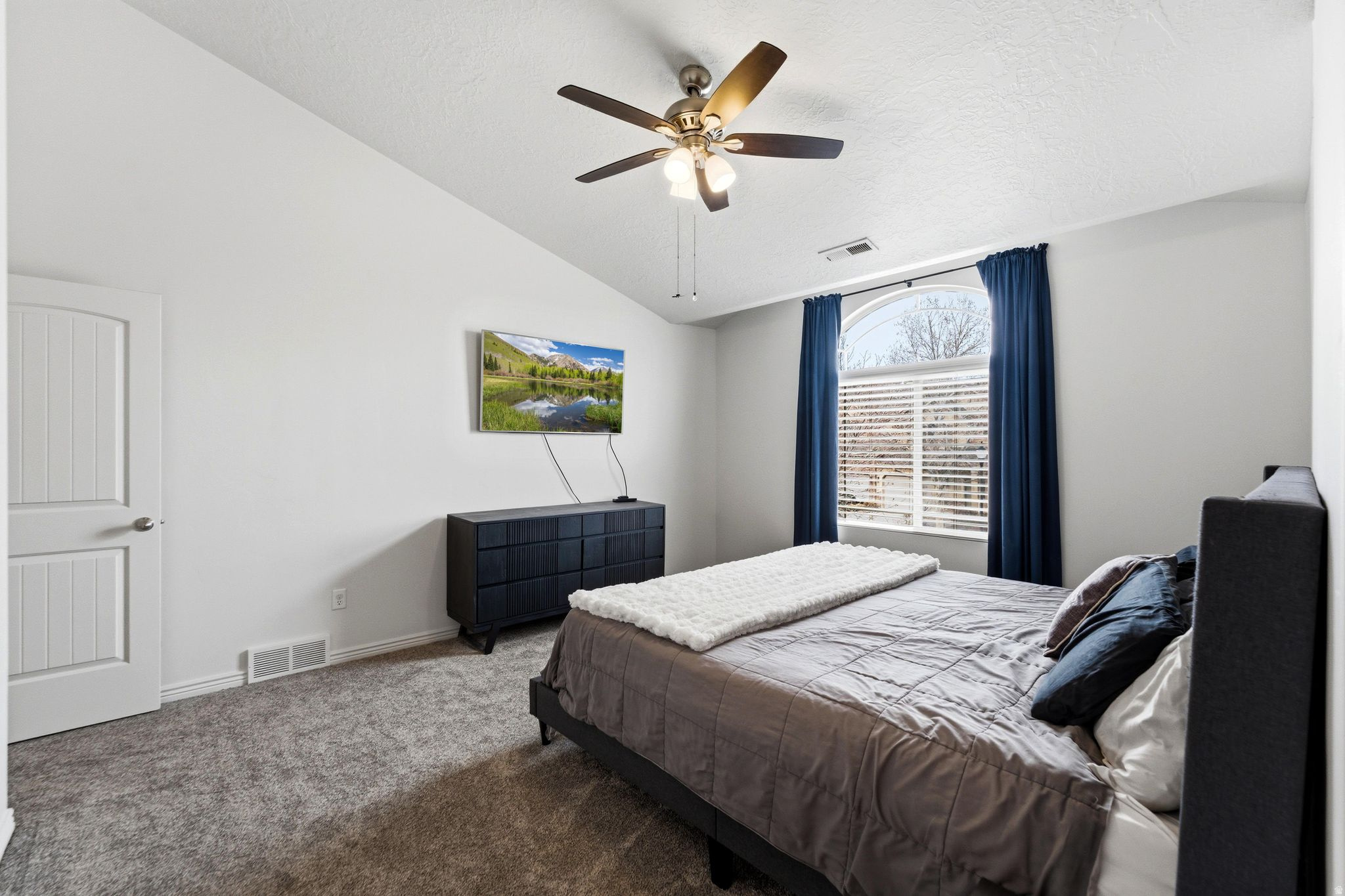 COTTAGES AT SYCAMORES - Residential