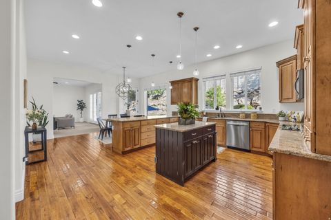 Tiny photo for 1911 E DEERE VALLEY DR N, Layton, UT 84040 (MLS # 2144495)