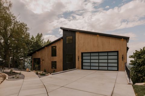 Tiny photo for 2244 S LAKELINE CIR, Salt Lake City, UT 84109 (MLS # 2125217)