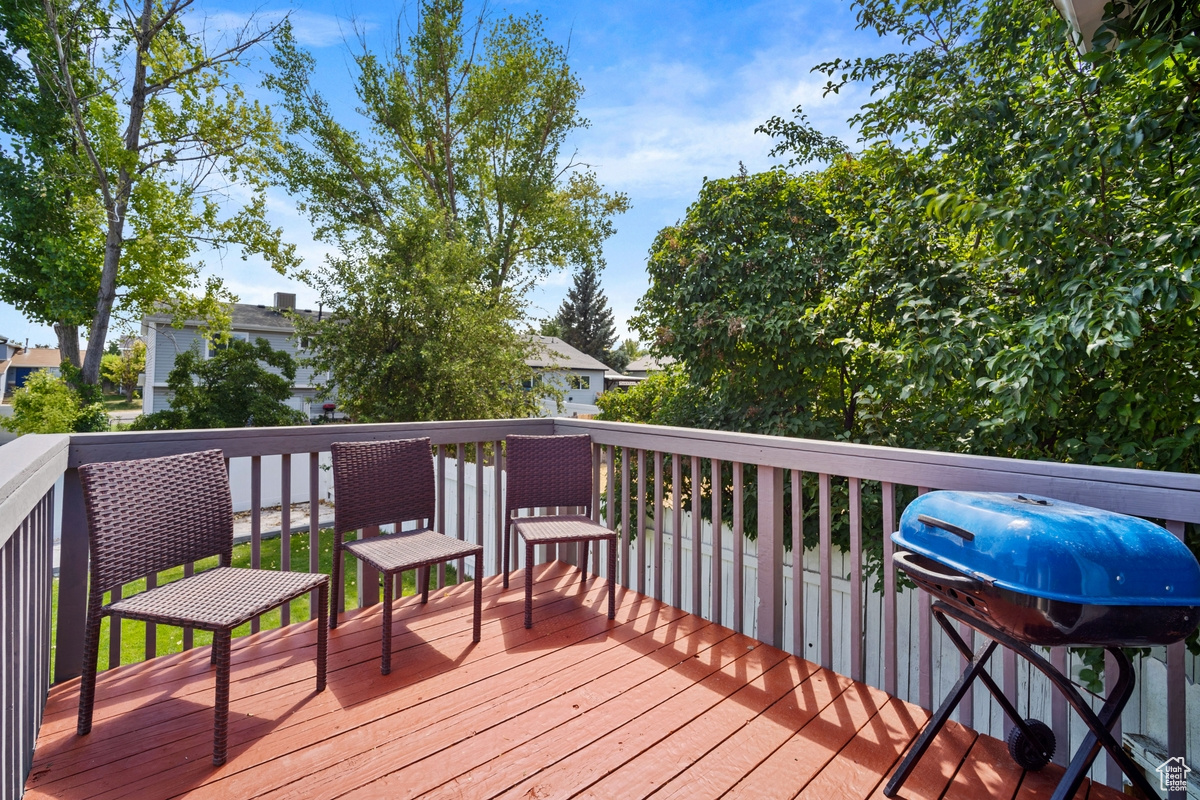 OQUIRRH SHADOWS #21 - Residential