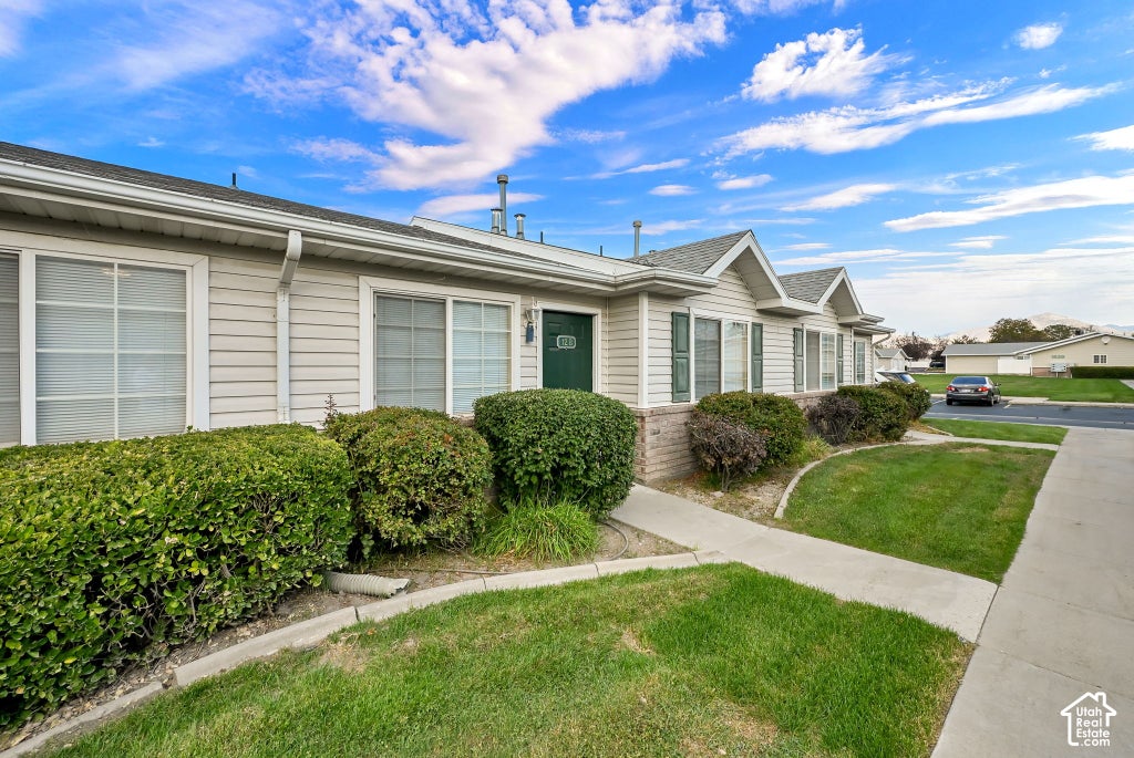 Photo of 1571 W 3255 S #12B, West Valley City, UT 84119 (MLS # 2191362)