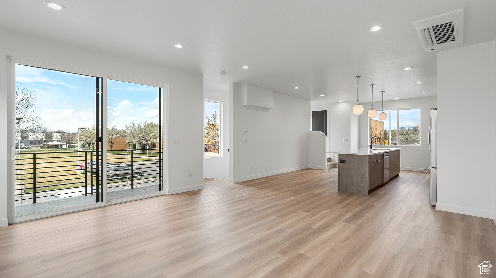 THE MONROE - Residential