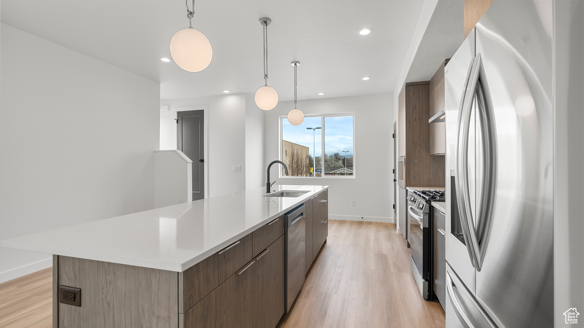 THE MONROE - Residential