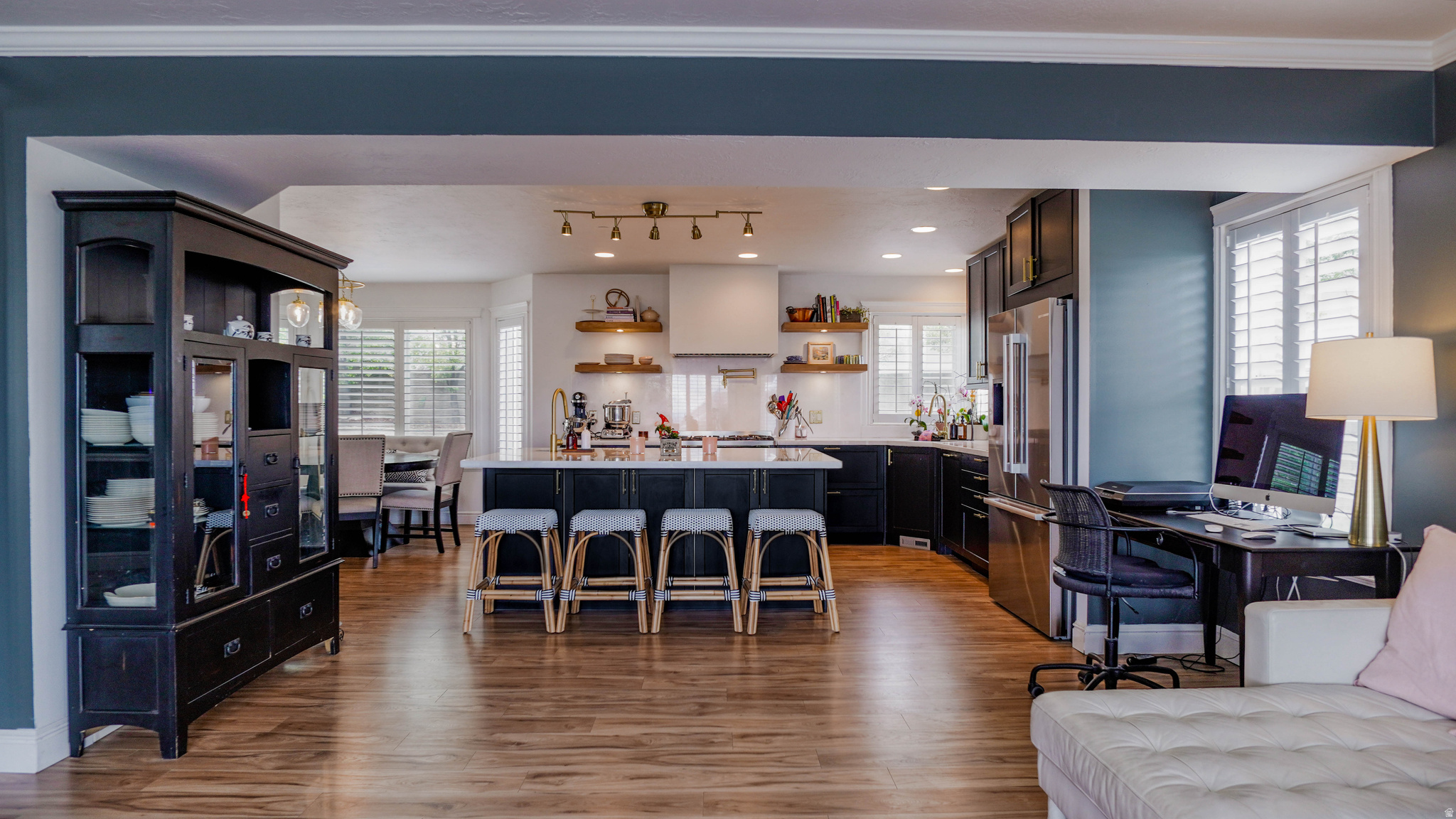 SHADOW MOUNTAIN - Residential