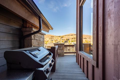 Tiny photo for 652 ROSSIE HILL DR, Park City, UT 84060 (MLS # 2146790)