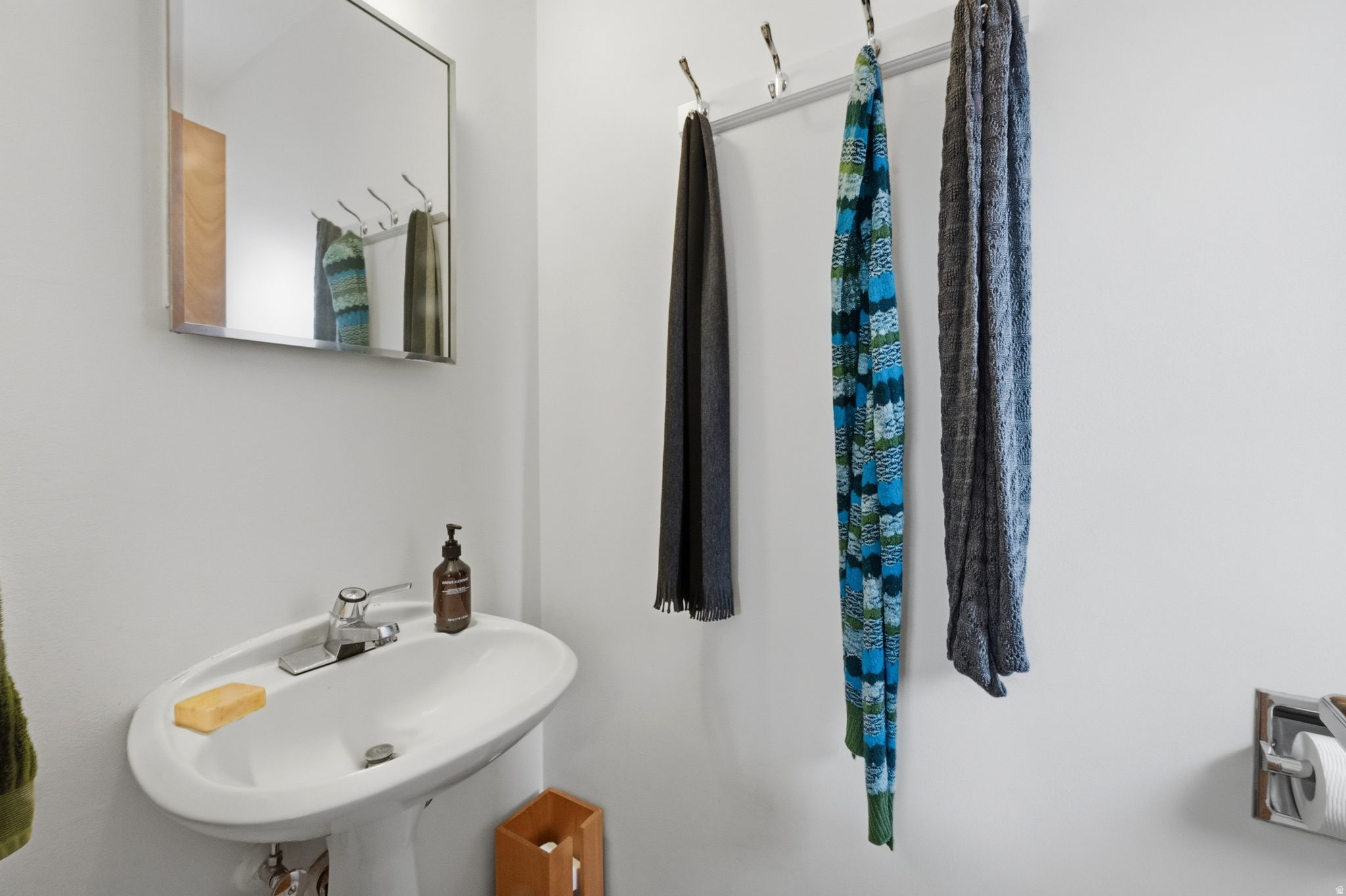 LAUREL HURST - Residential