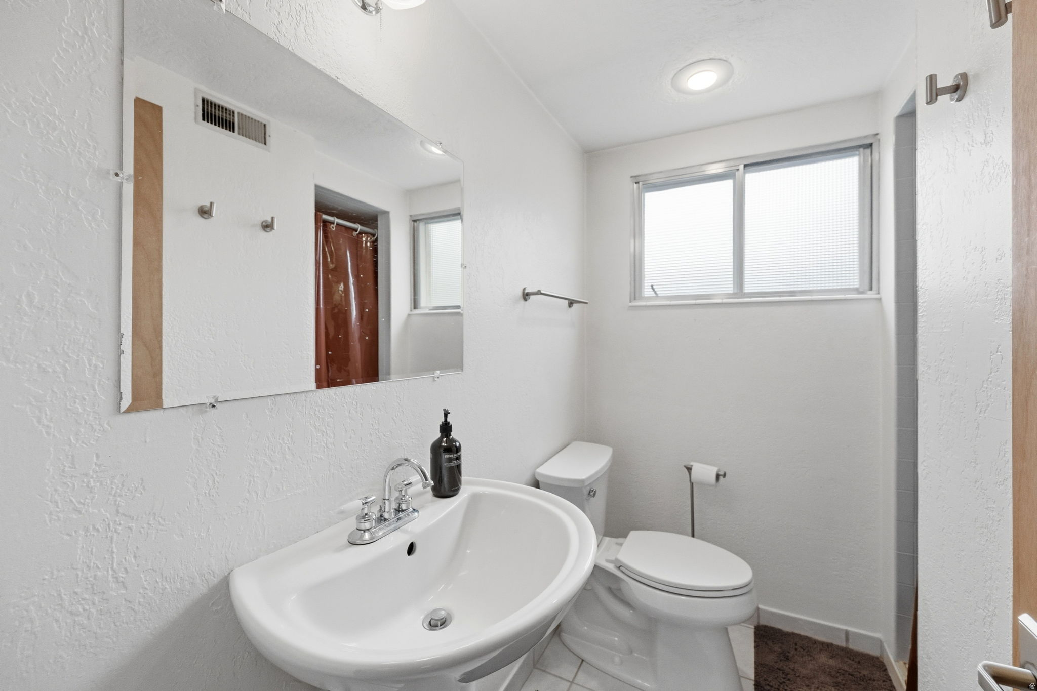 LAUREL HURST - Residential