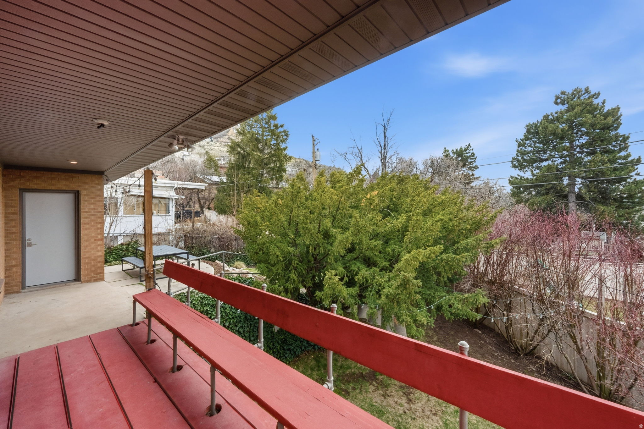 LAUREL HURST - Residential