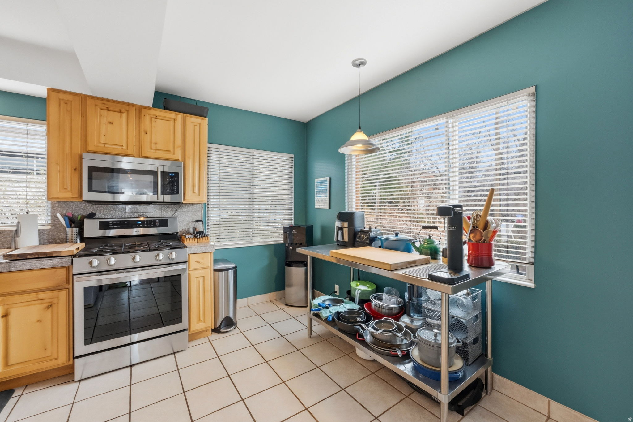 LAUREL HURST - Residential