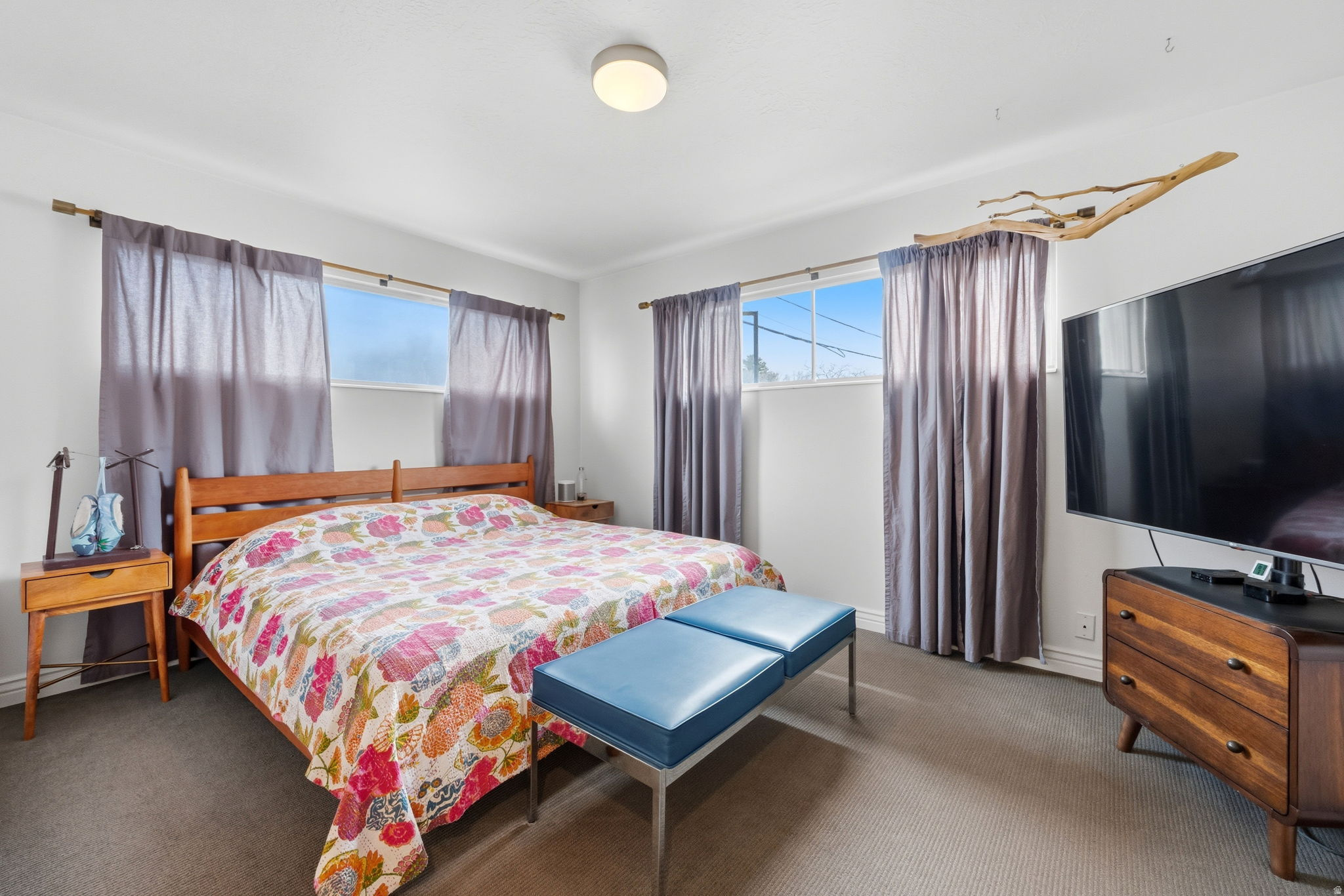 LAUREL HURST - Residential