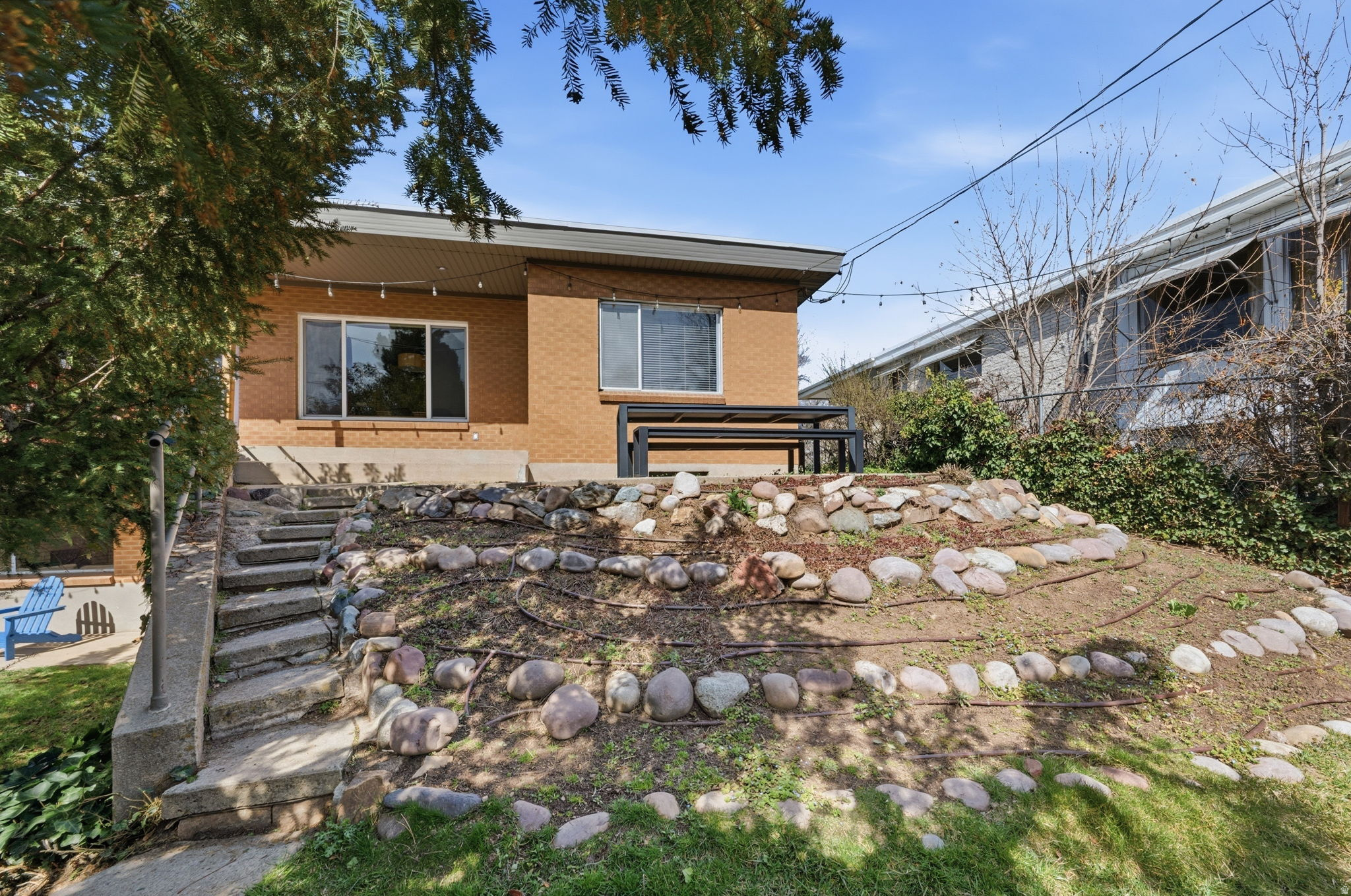 LAUREL HURST - Residential