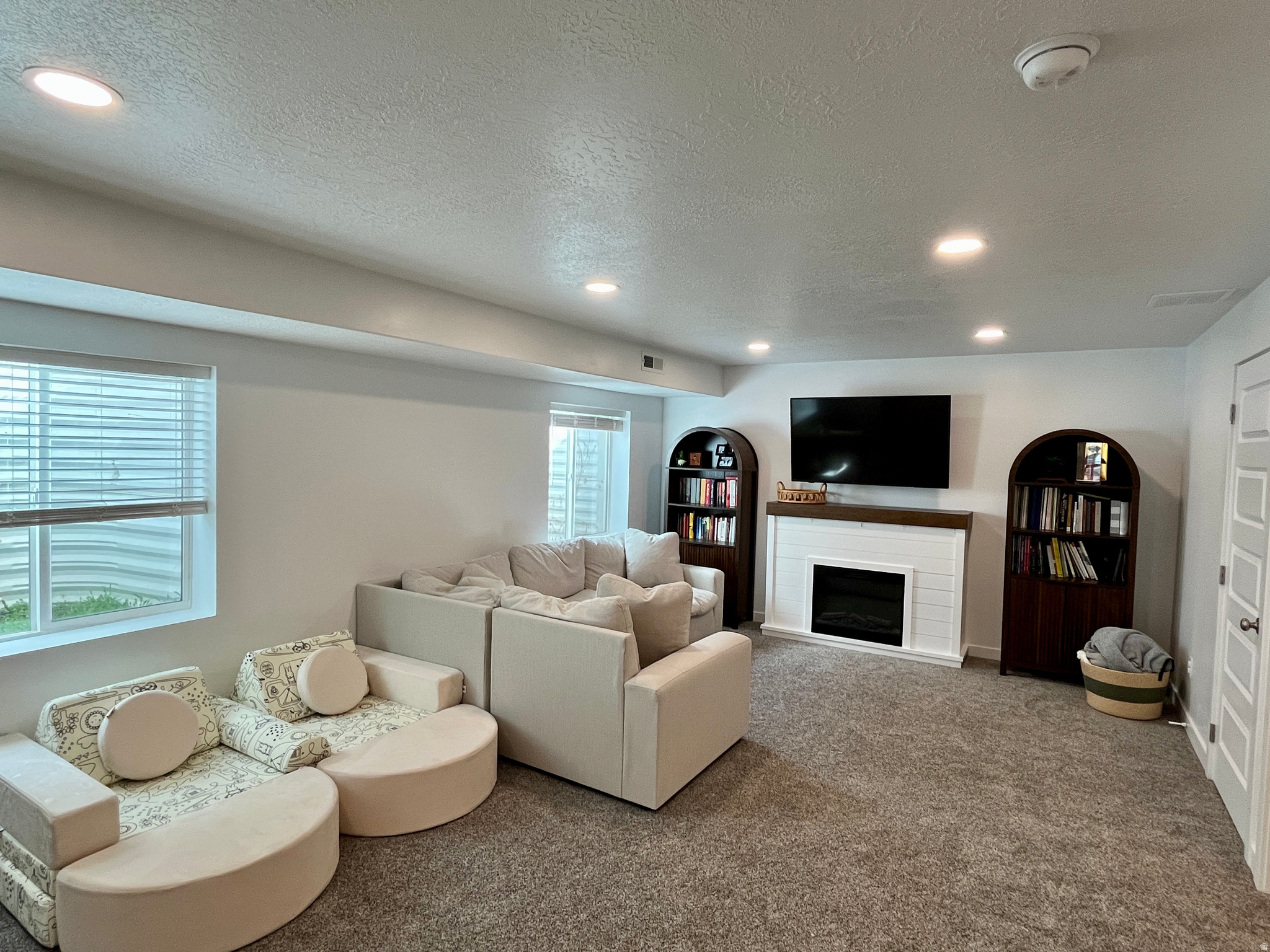 OVERLAND - Residential