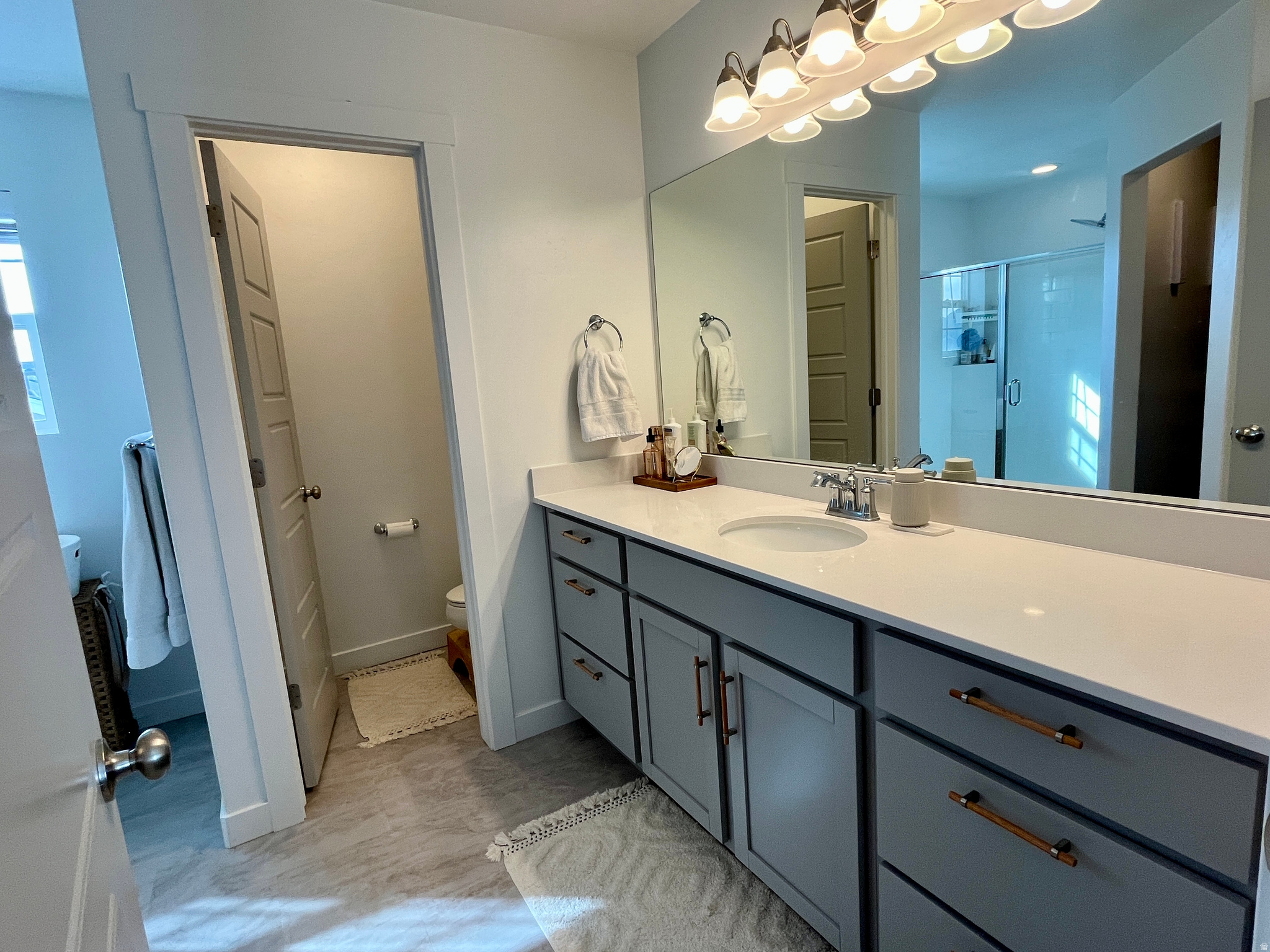 OVERLAND - Residential