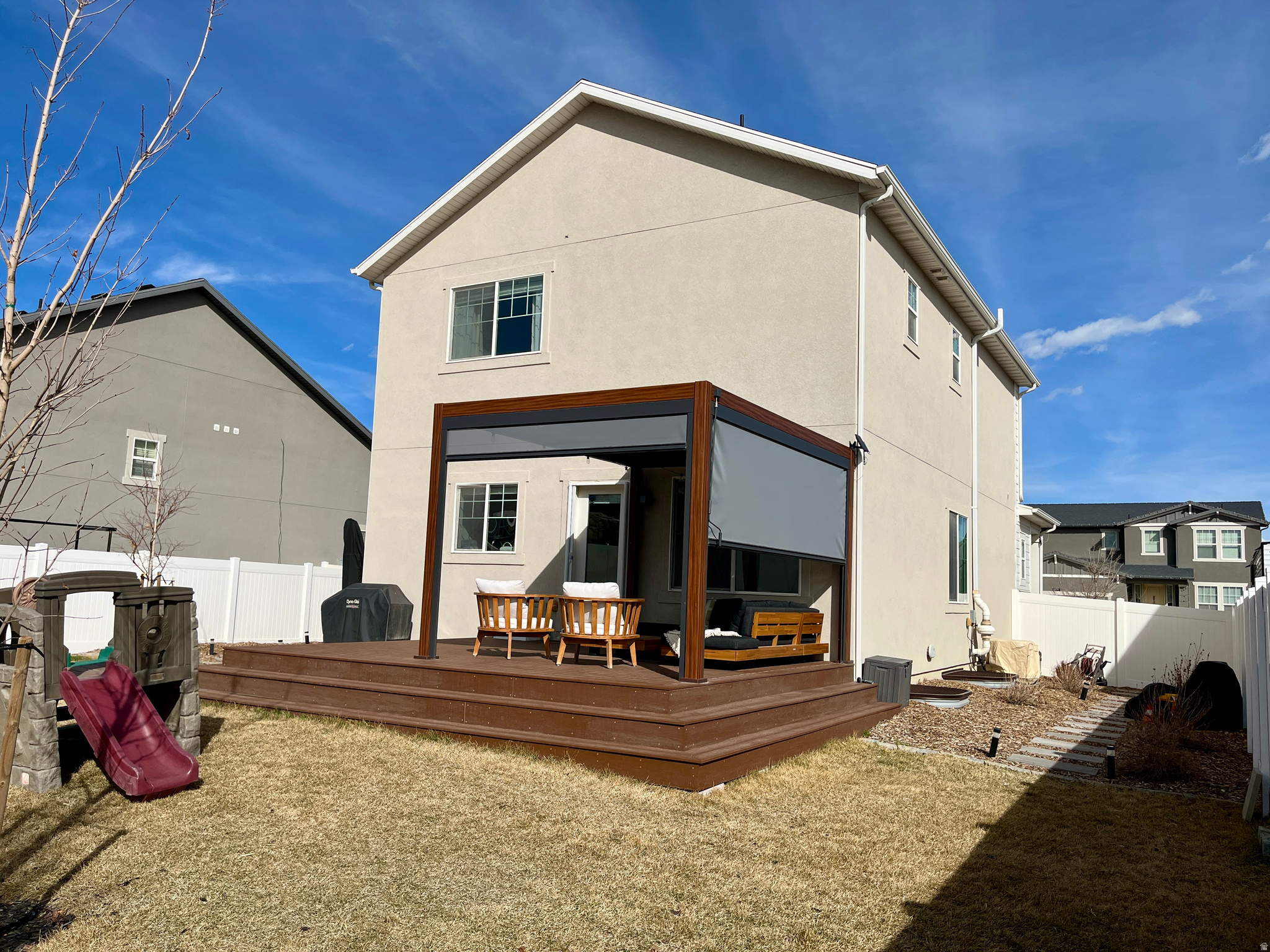 OVERLAND - Residential