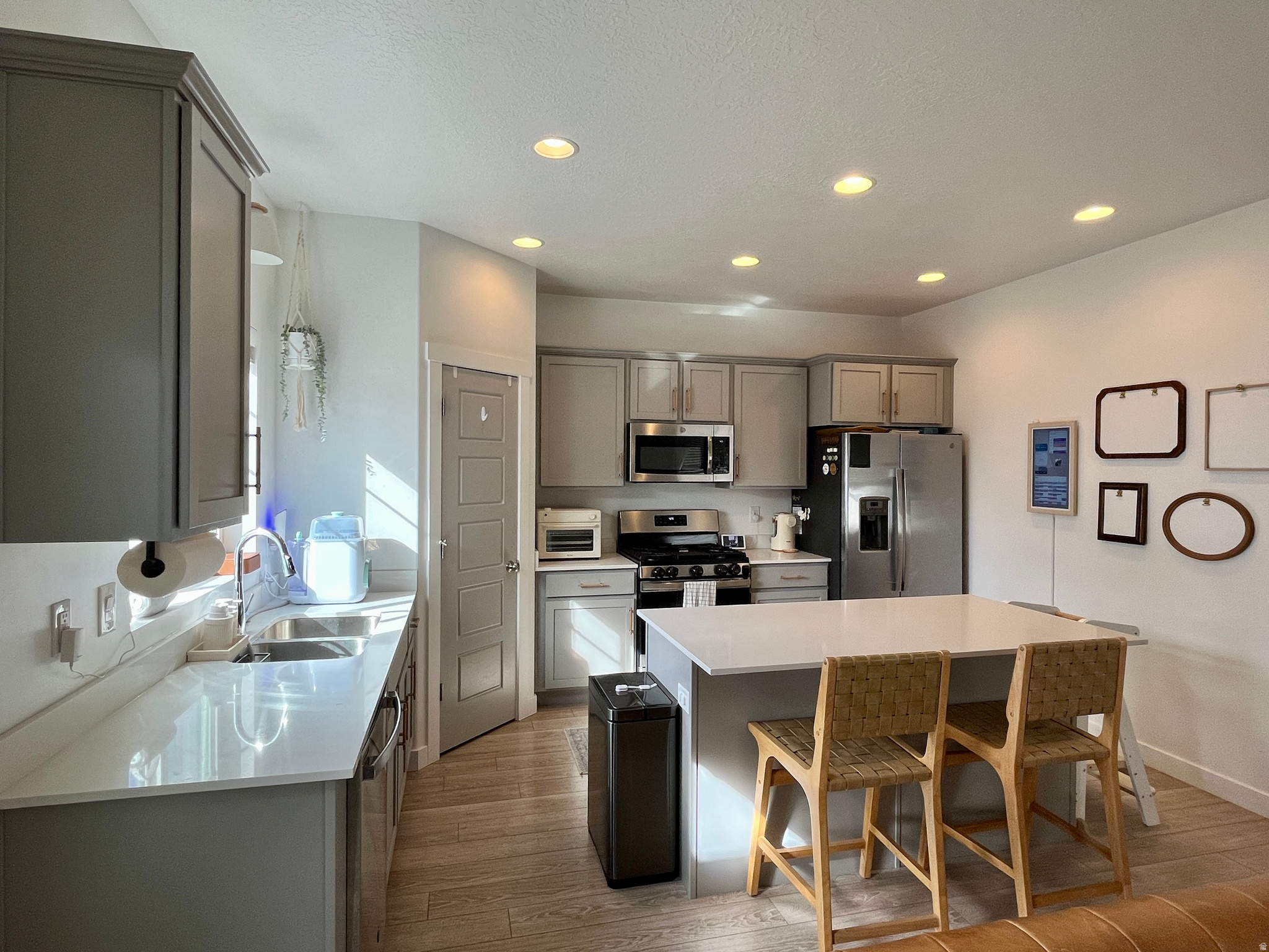 OVERLAND - Residential