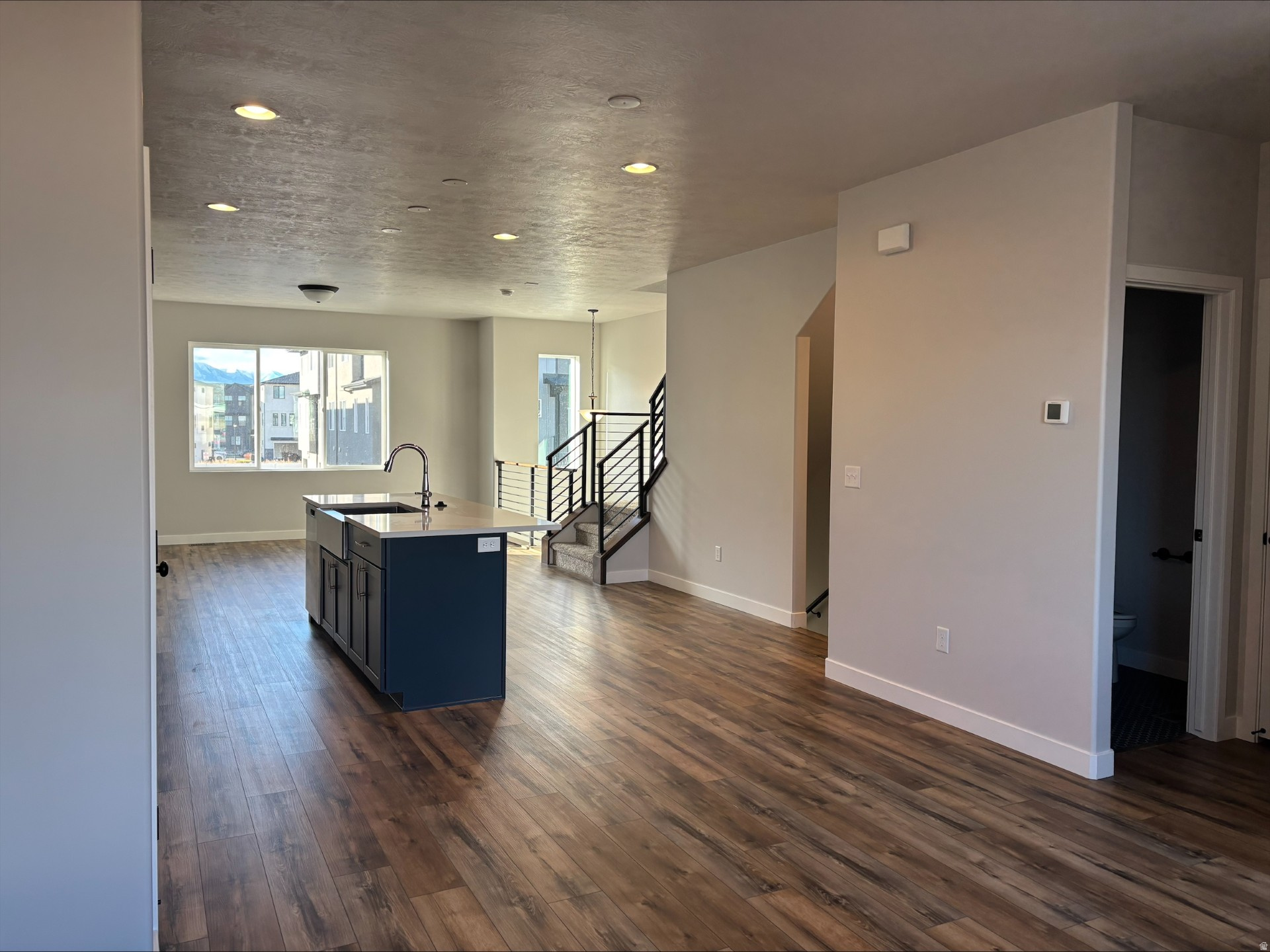 MEADOWBROOK - Residential