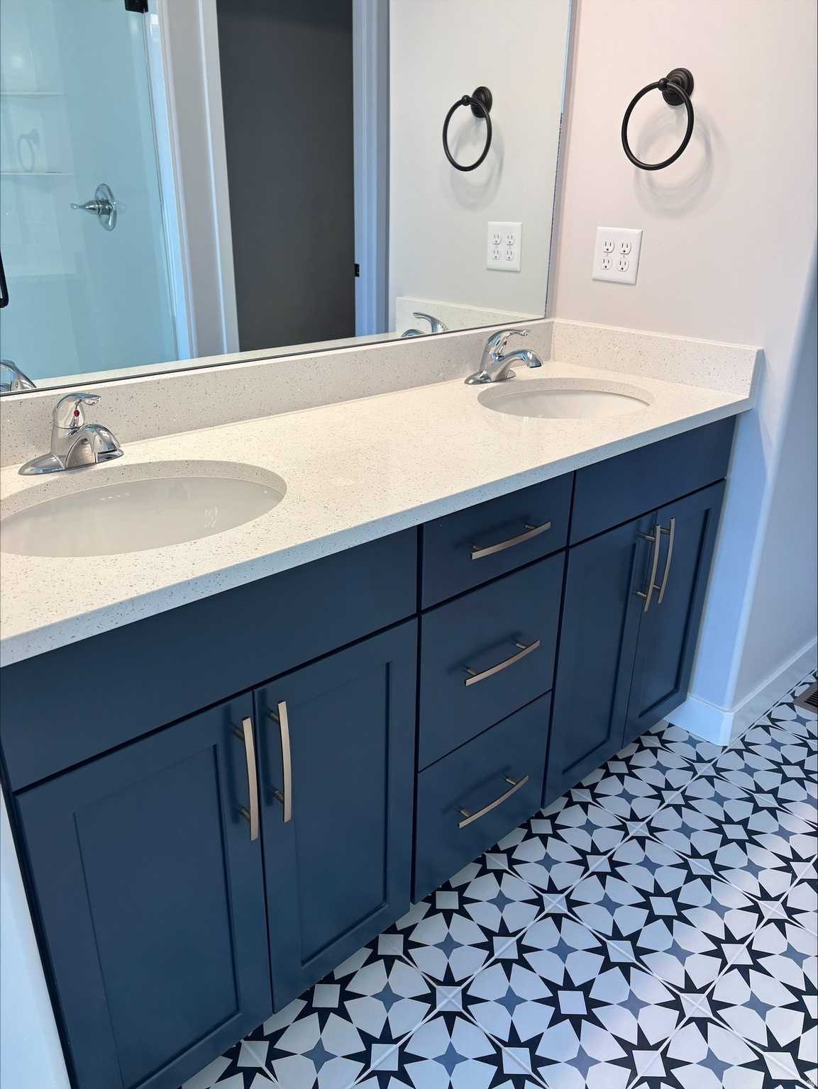 MEADOWBROOK - Residential