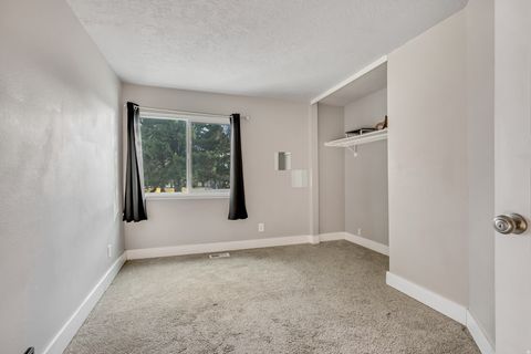 Tiny photo for 5189 S GRAVENSTEIN PARK W, Murray, UT 84123 (MLS # 2147218)