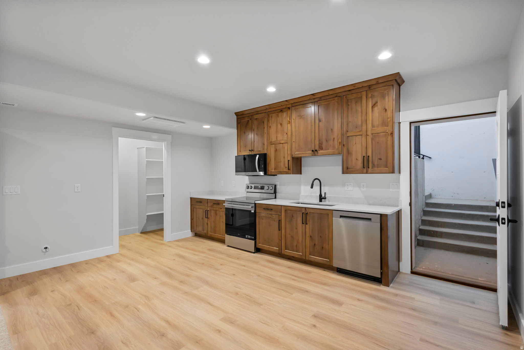 NORTHVIEW ESTATES - Residential