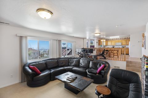 Tiny photo for 169 MANILLA DR, Draper, UT 84020 (MLS # 2147336)