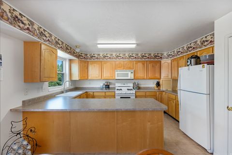 Tiny photo for 169 MANILLA DR, Draper, UT 84020 (MLS # 2147336)