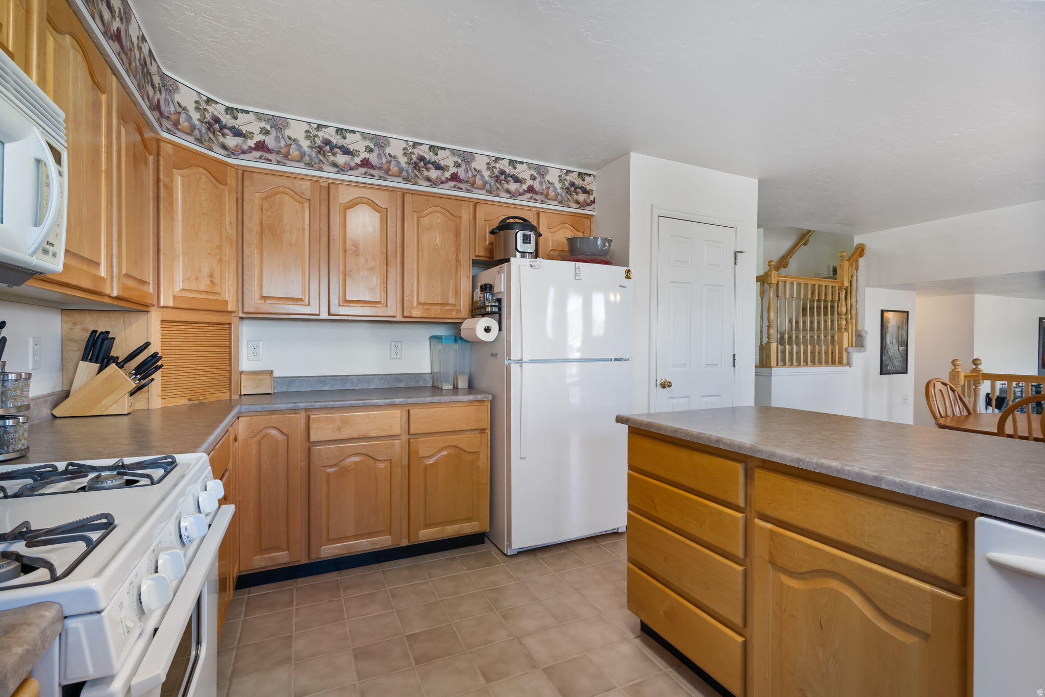 CENTENNIAL HEIGHTS - Residential