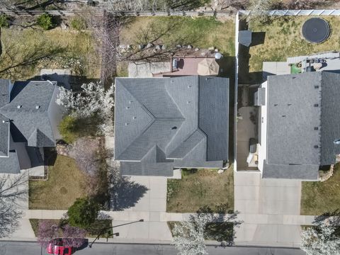 Tiny photo for 169 MANILLA DR, Draper, UT 84020 (MLS # 2147336)