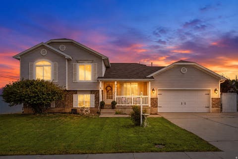 Photo of 3511 S ORCHARD WAY, West Valley City, UT 84128 (MLS # 2180303)