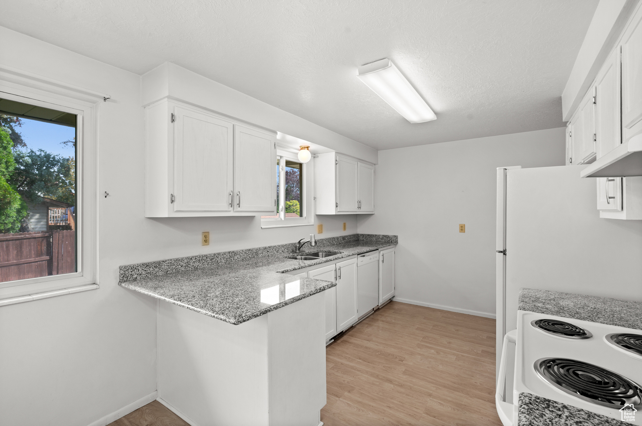 COATS ESTATES #4 - Residential