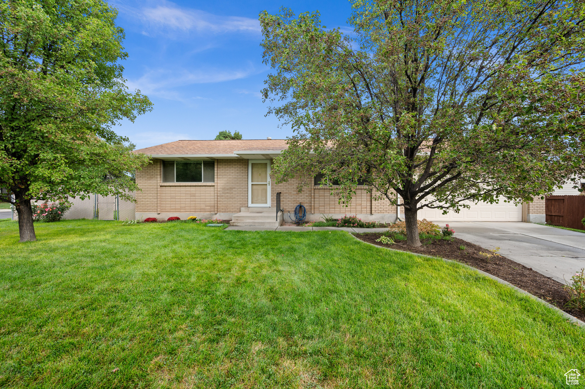 COATS ESTATES #4 - Residential