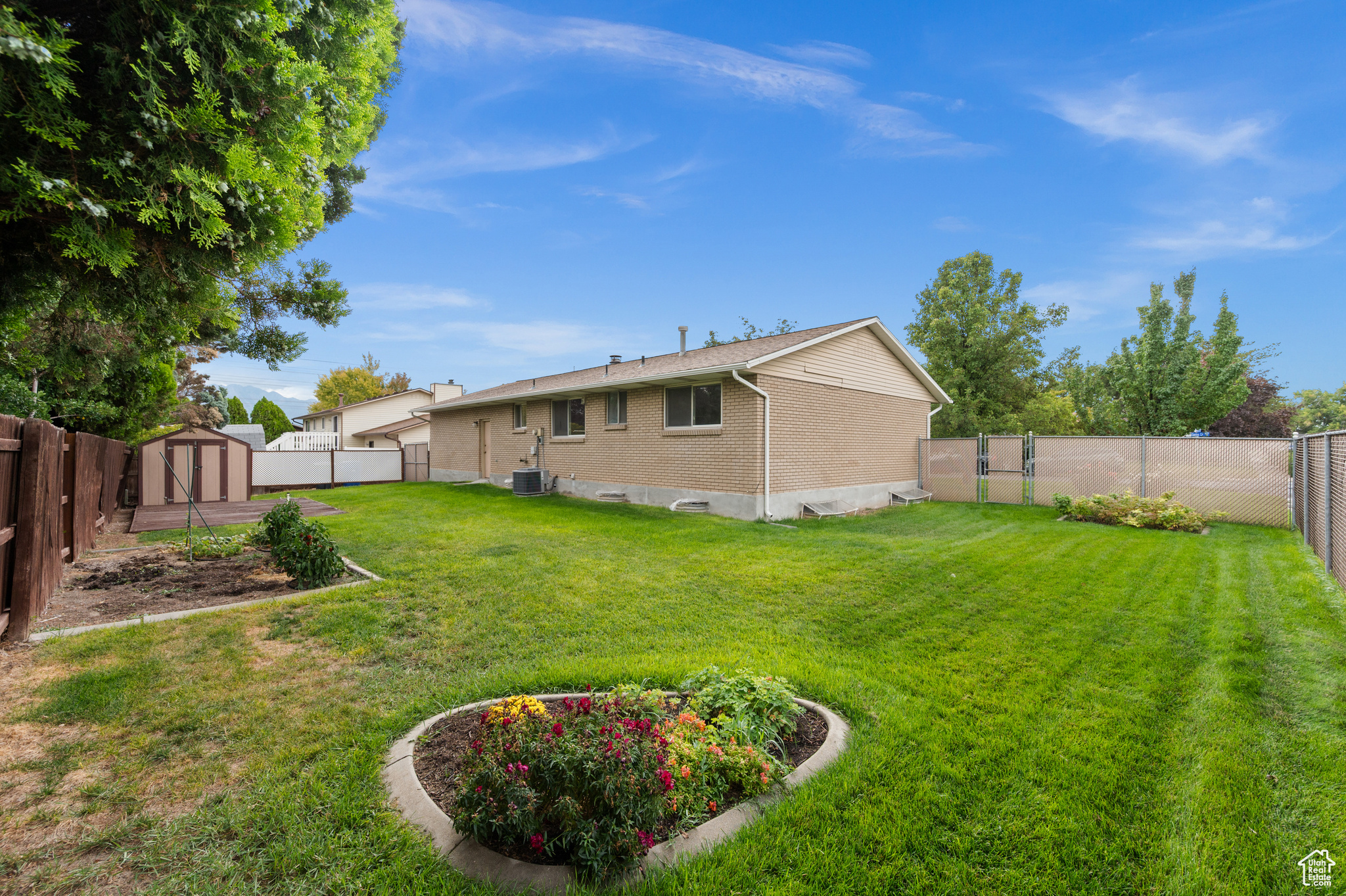 COATS ESTATES #4 - Residential
