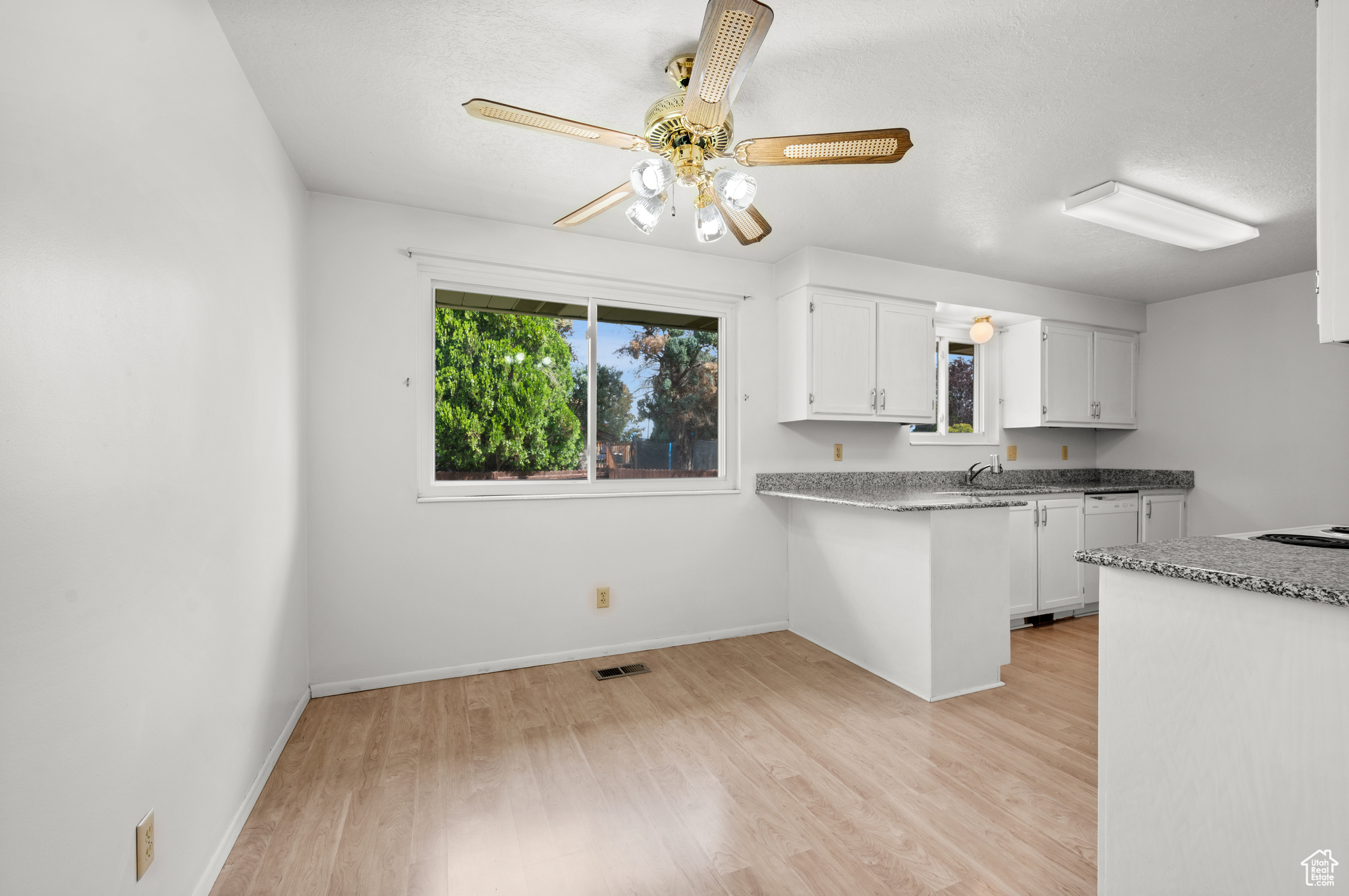 COATS ESTATES #4 - Residential