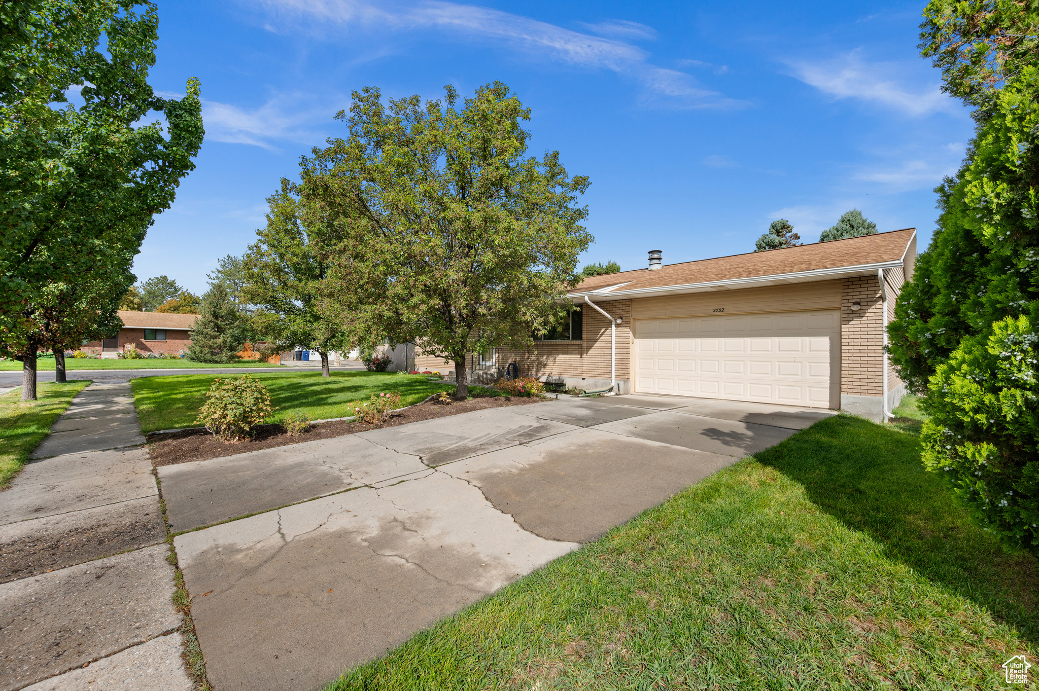 COATS ESTATES #4 - Residential
