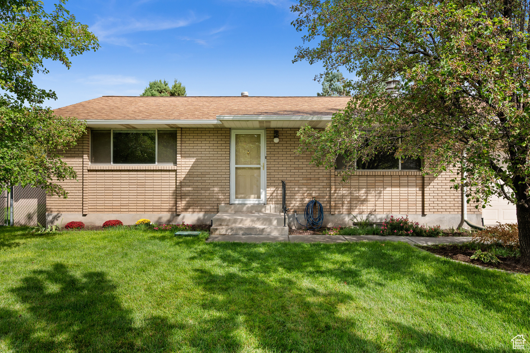 COATS ESTATES #4 - Residential