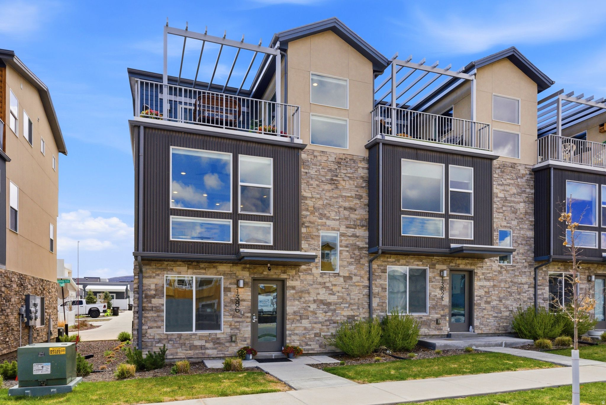 SILVER CREEK - Residential